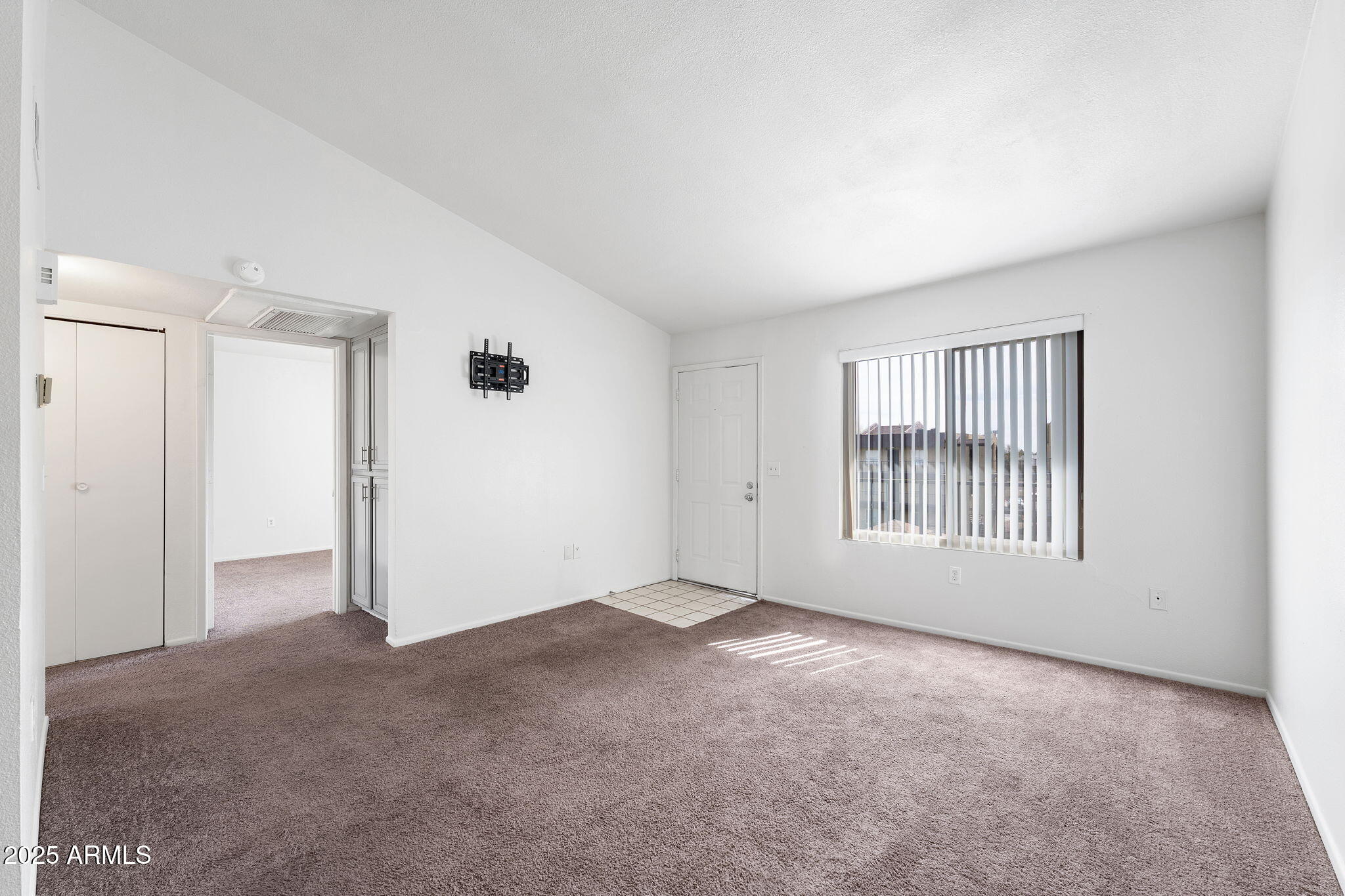 461 W Holmes -- 342