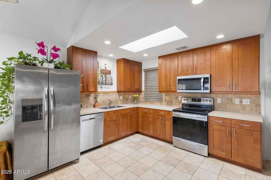 Photo of 1885 E Kirkland Lane, Tempe, AZ 85281 (MLS # 6986874)