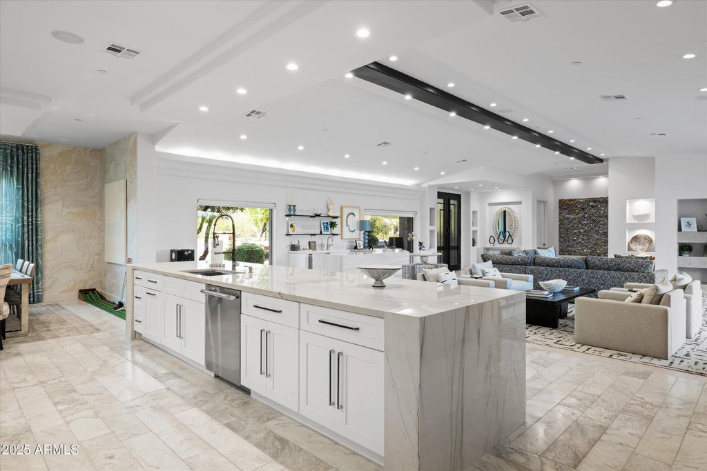 Photo of 8139 E Desert Cove Avenue, Scottsdale, AZ 85260 (MLS # 6942289)