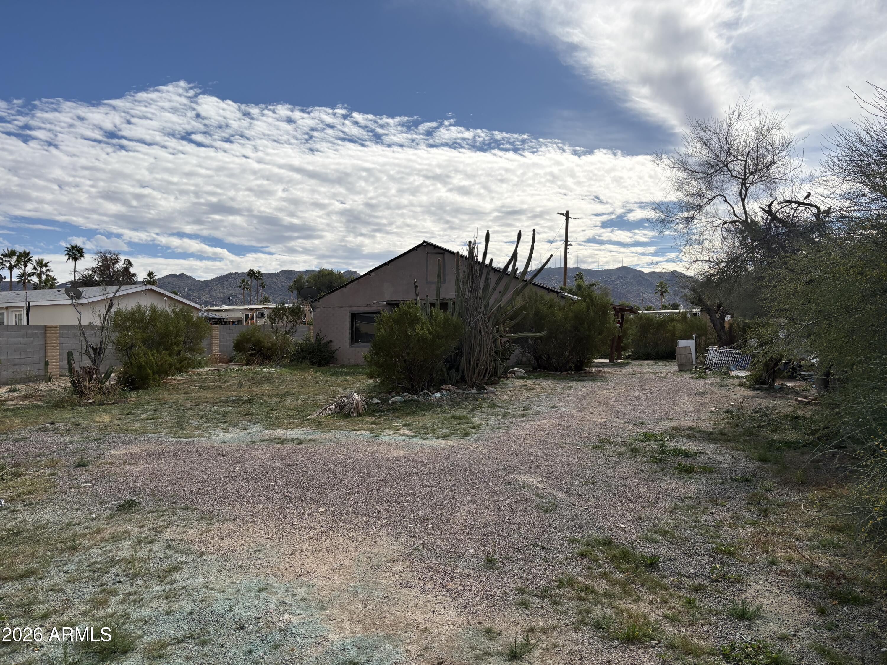 125 E SOUTH MOUNTAIN Avenue