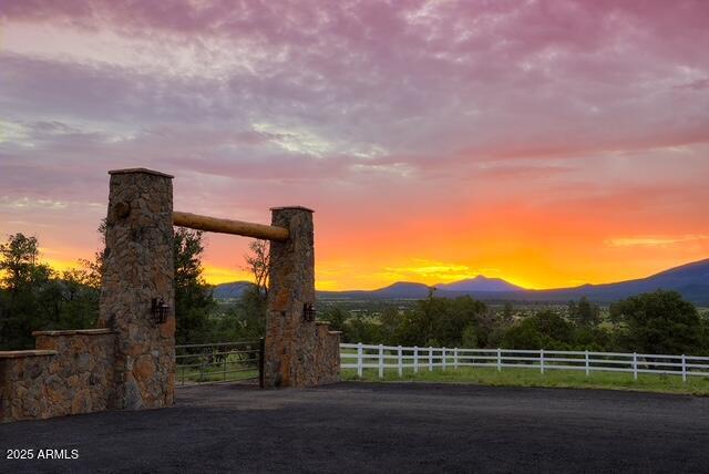 Homes for Sale in Queen Creek Arizona 1 7065 TULIP Trail 9