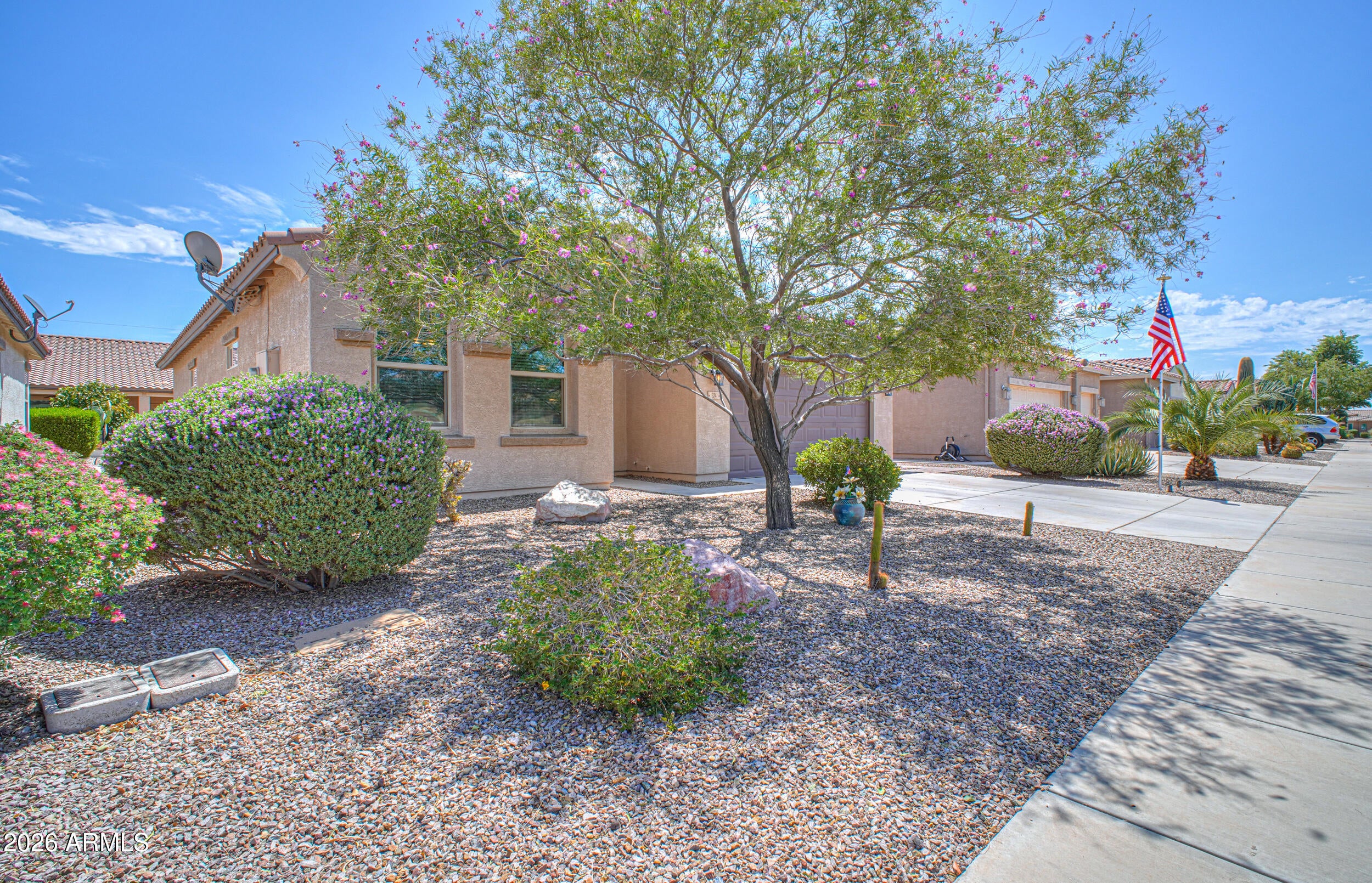 324 N MONTEREY Court