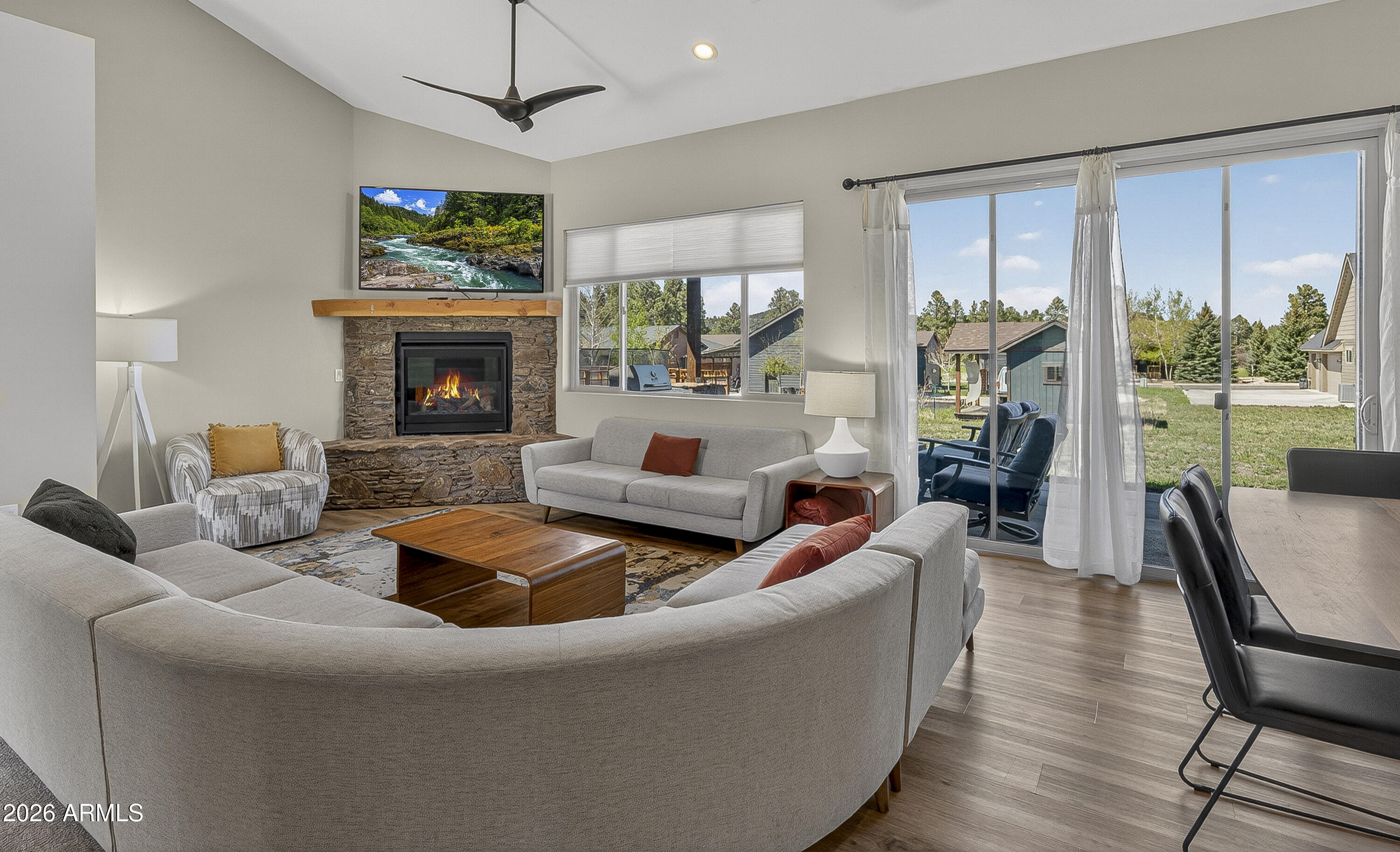 2762 W Highland Meadows Drive