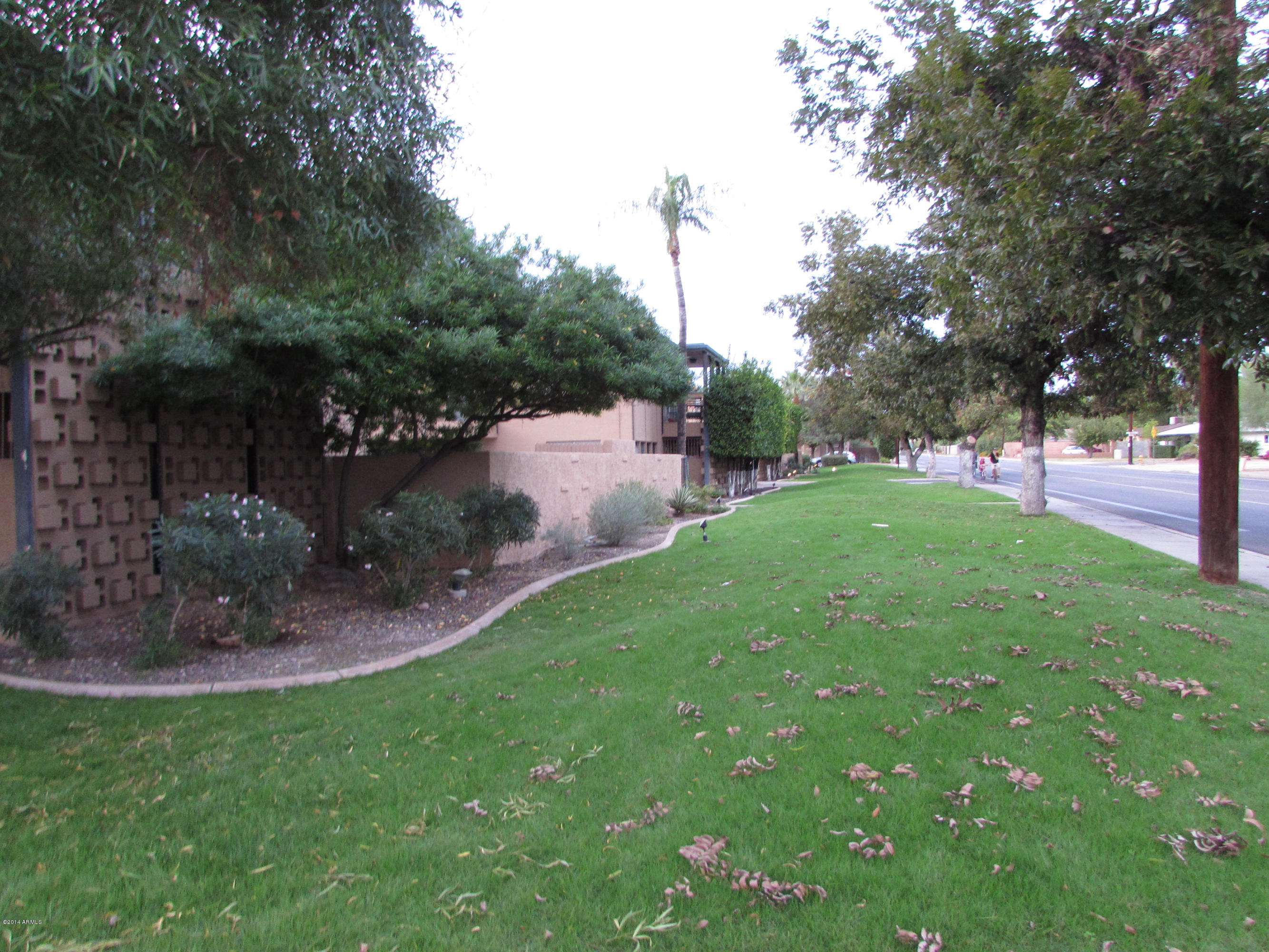 Photo 1 of 25 — 6530 N 12TH Street 13, Phoenix, AZ 85014