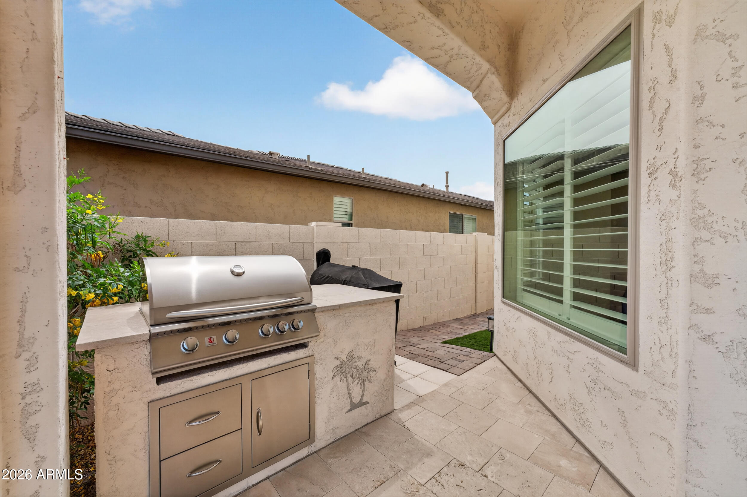 PEBBLECREEK PHASE 2 UNIT FIFTY-SEVEN - Residential