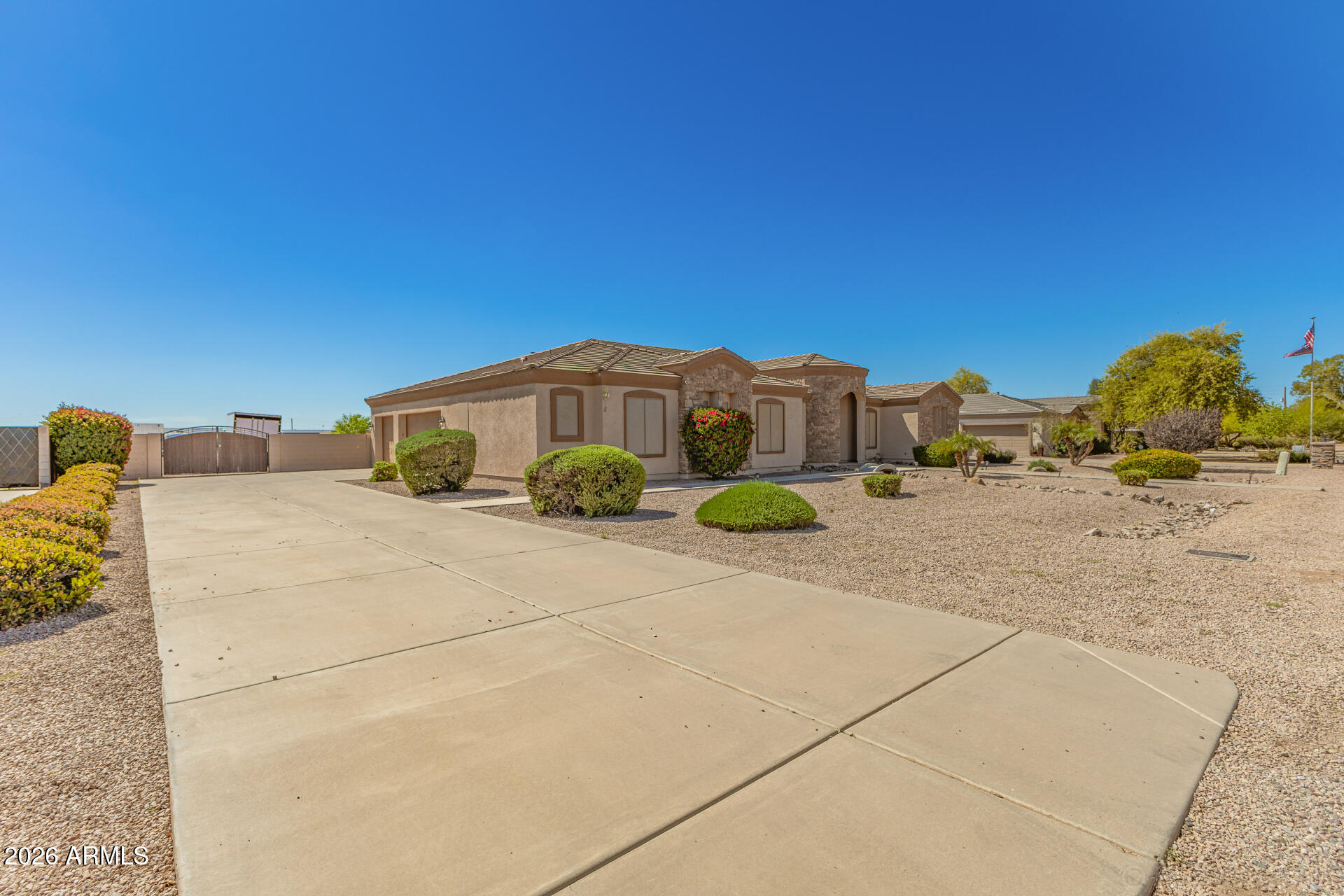 5235 E LONESOME DOVE Trail