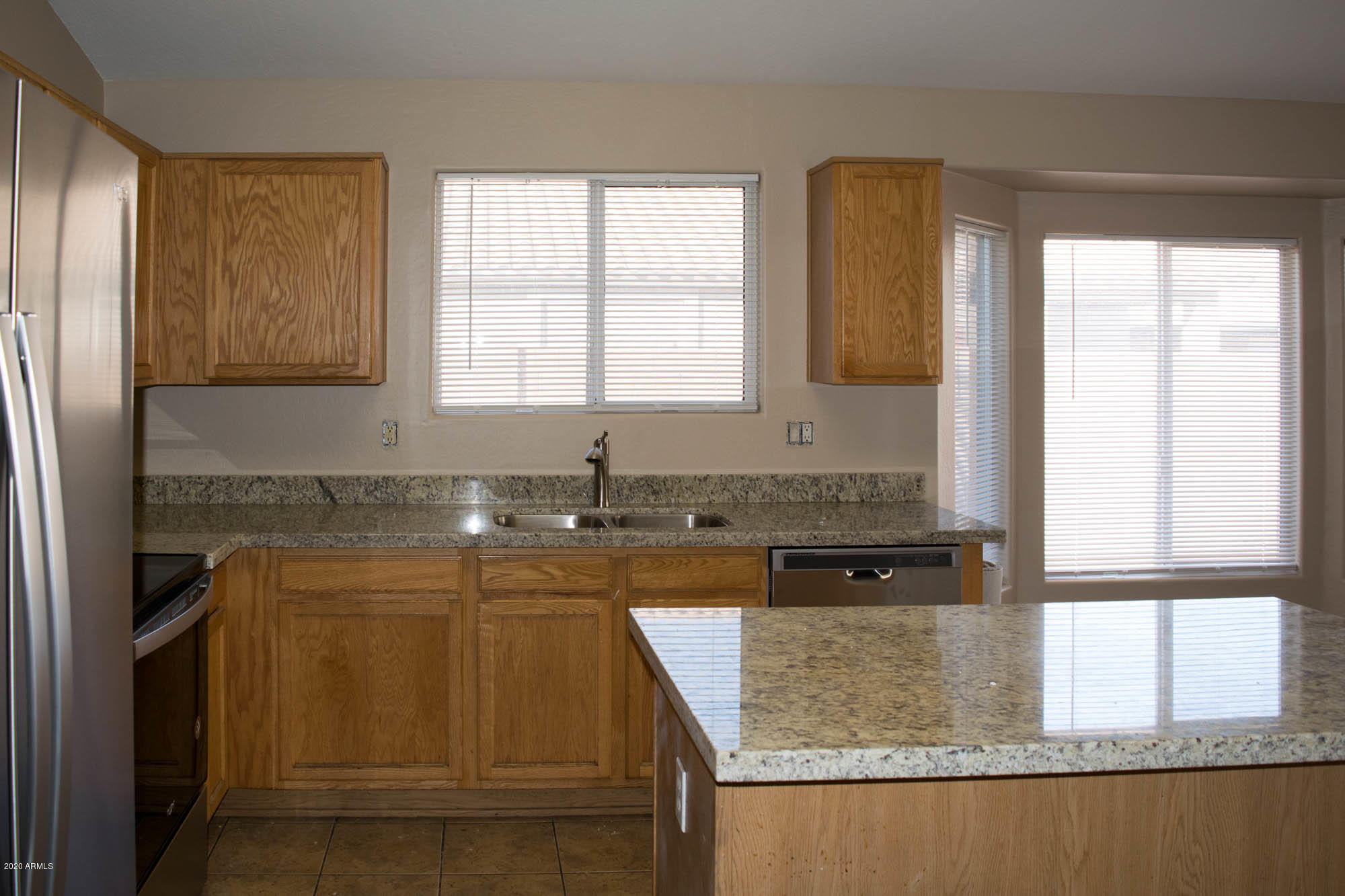 7760 W NICOLET Avenue