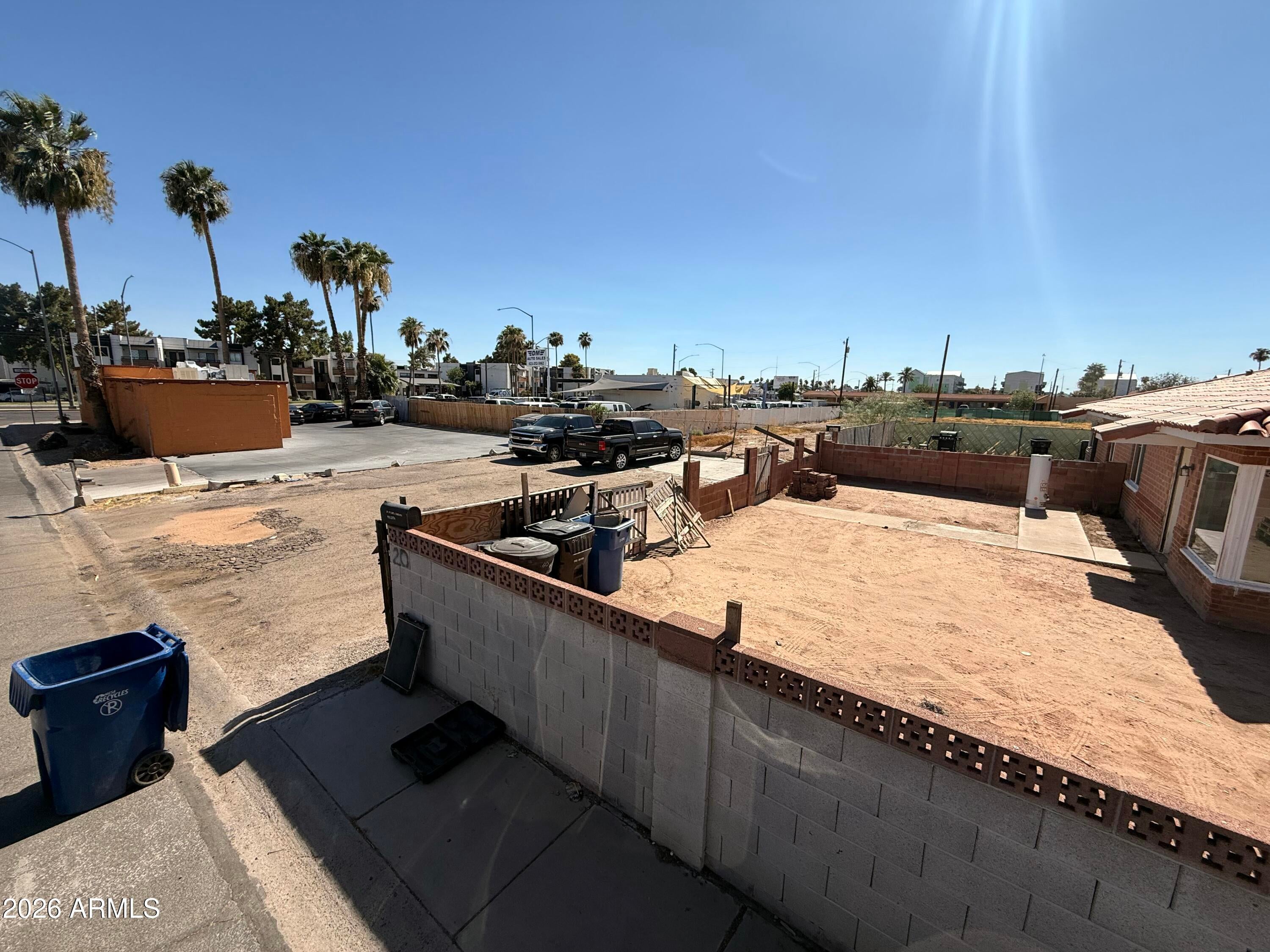 20 N Santa Barbara Drive