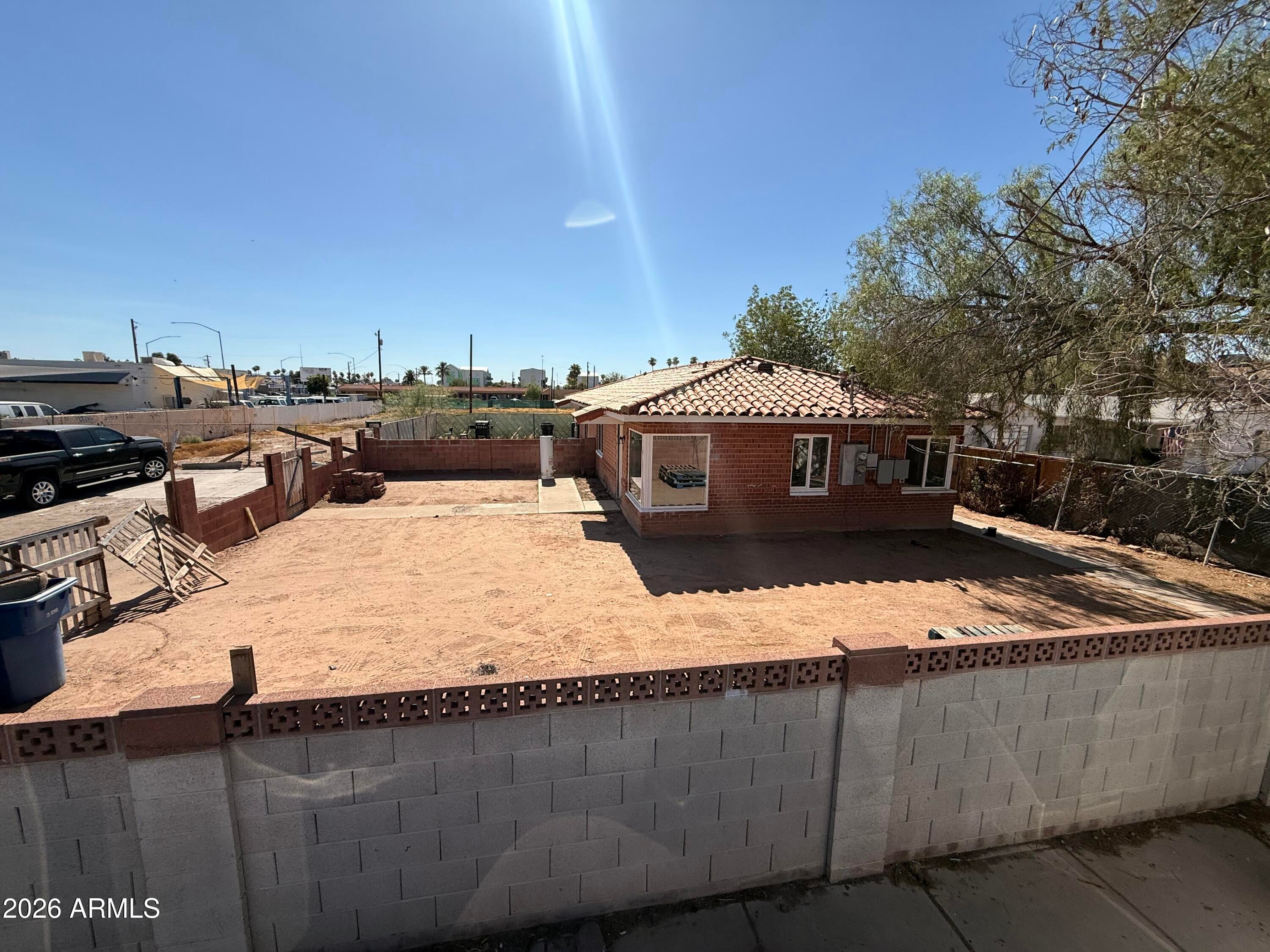 20 N Santa Barbara Drive
