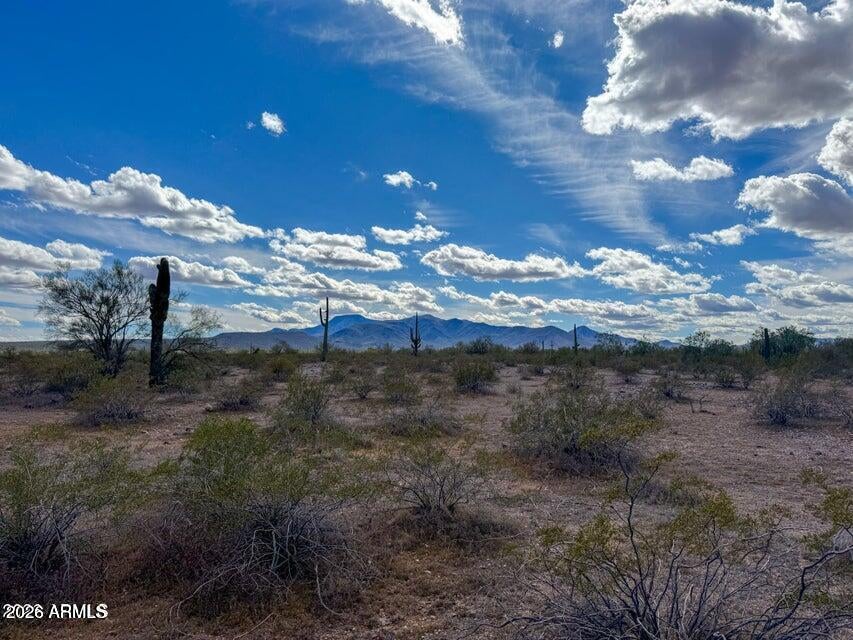 0 E Almendra Rd Lot D 1.67 Acres -- -