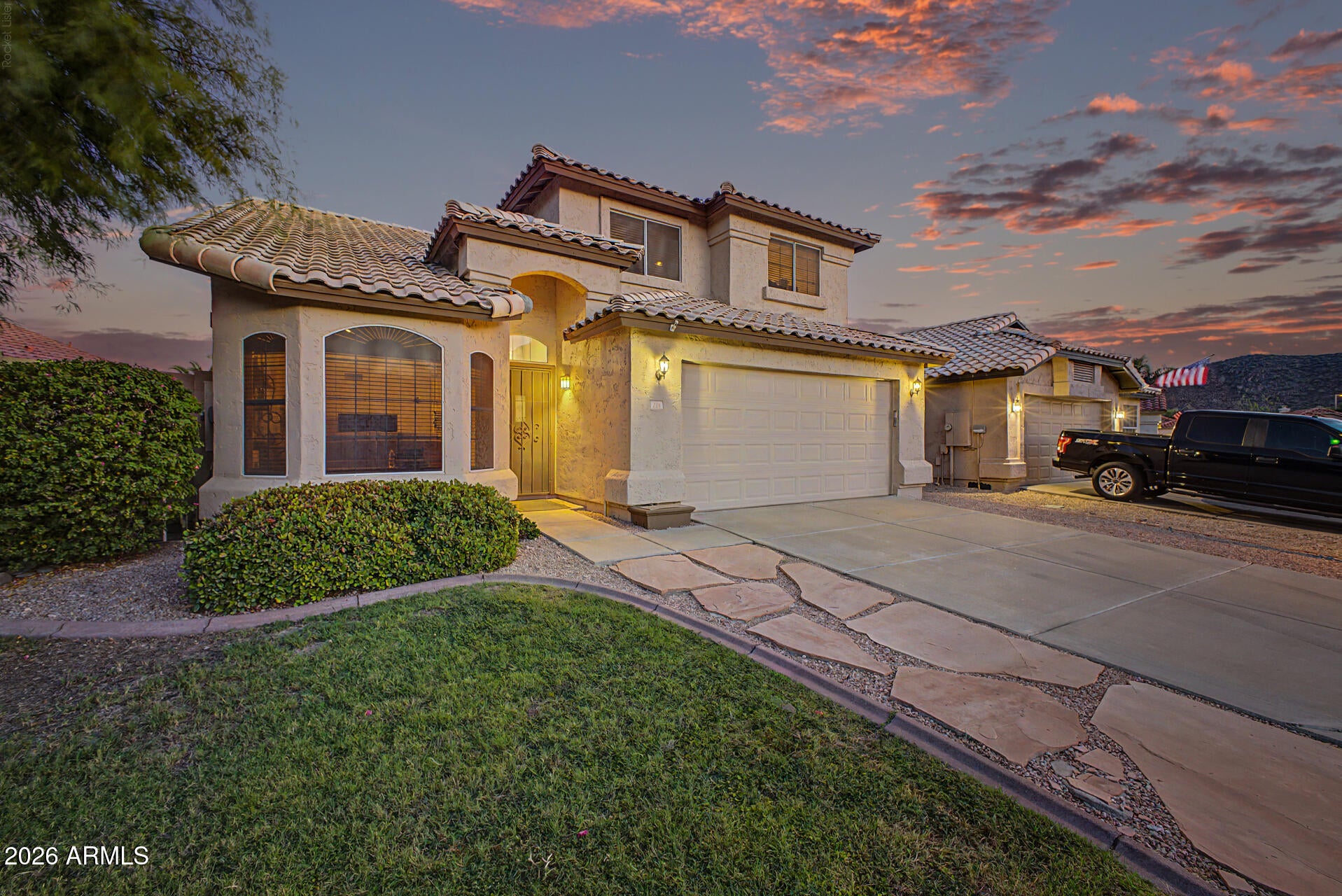 2211 E WILLIAMS Drive E