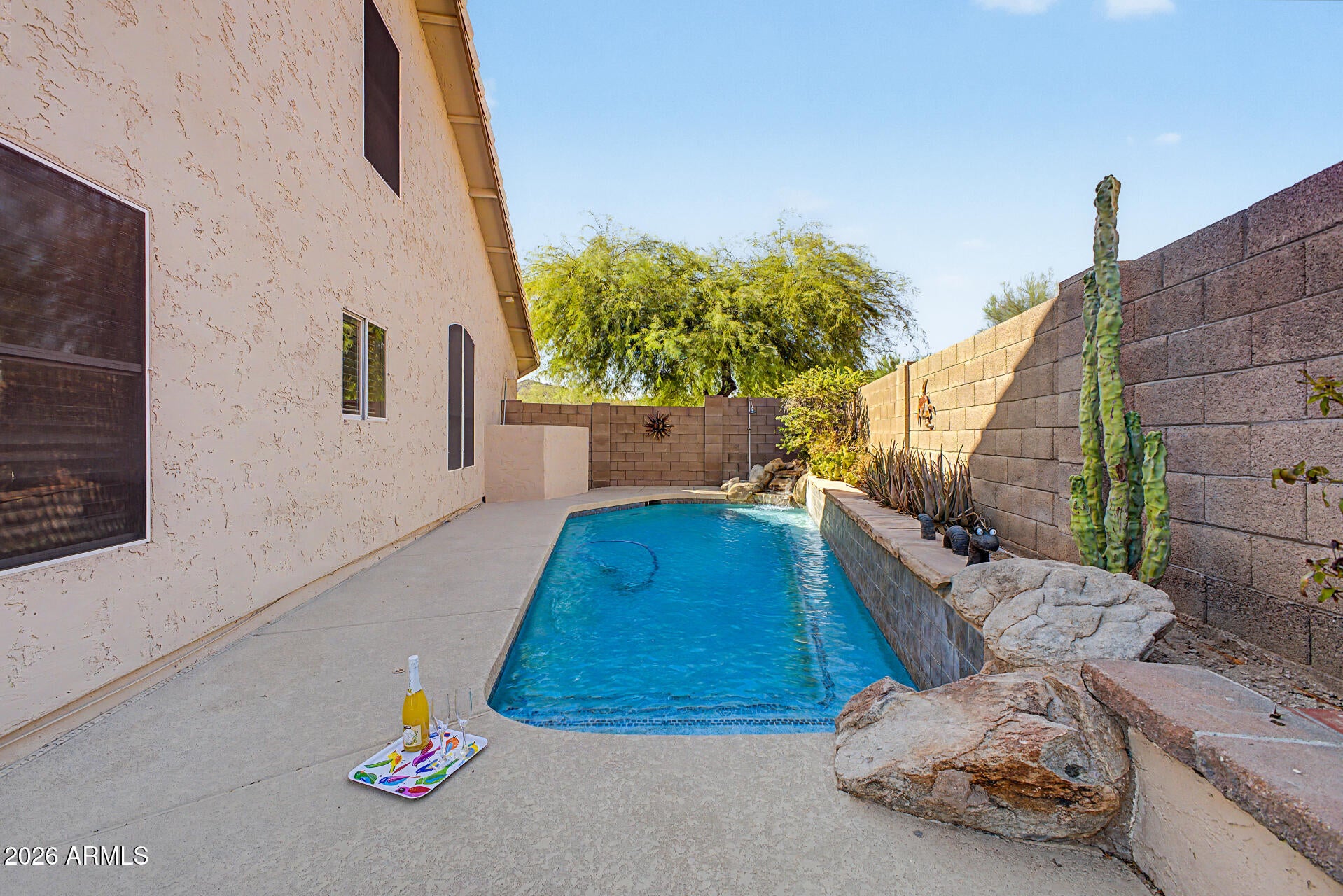 2211 E WILLIAMS Drive E