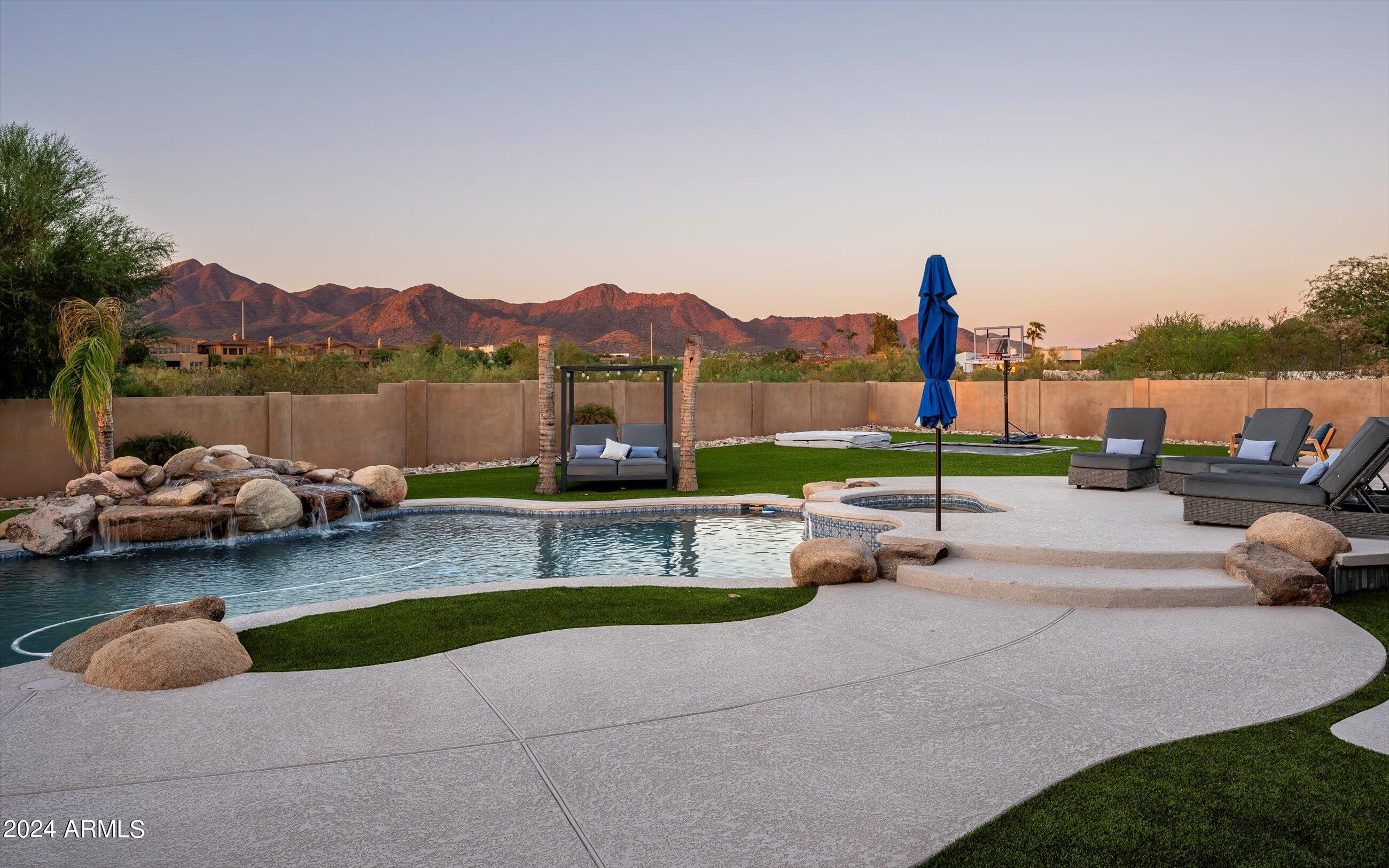 Paradise Heights - Residential