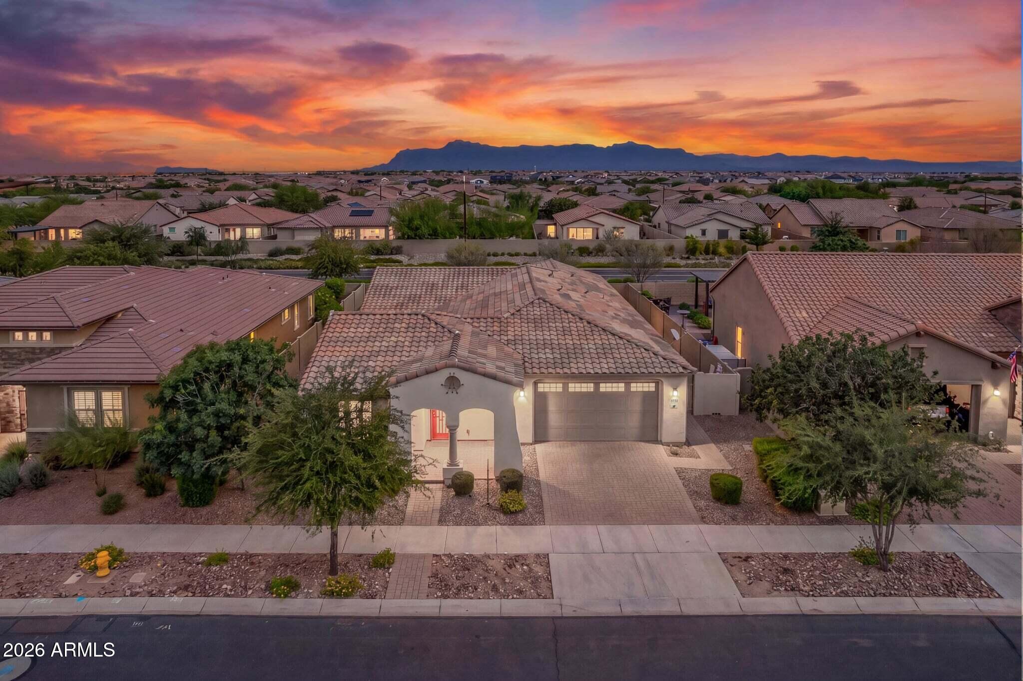 5731 S CROWLEY --