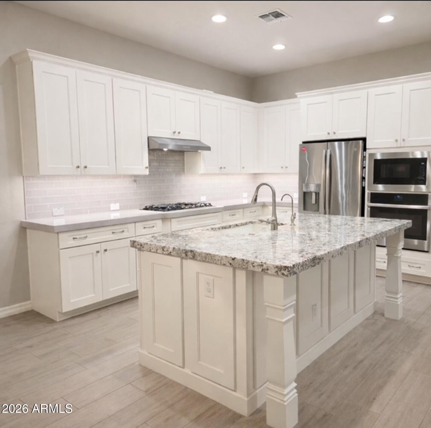 3560 E APPALOOSA Road