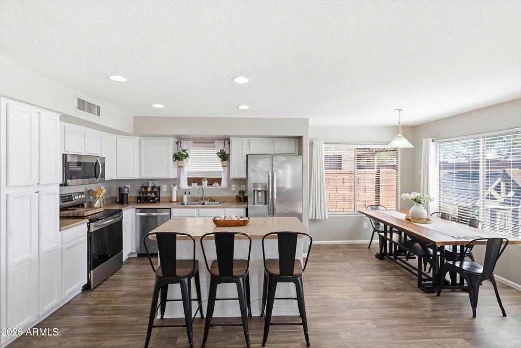 Photo of 5425 N 123rd Drive, Litchfield Park, AZ 85340 (MLS # 7022001)