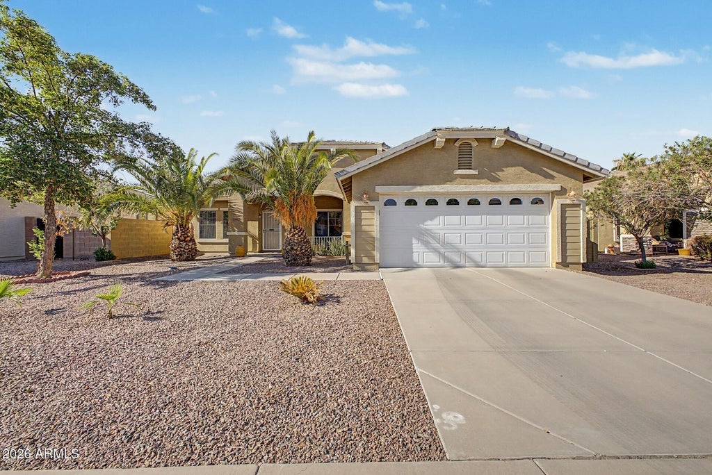 Photo of 1964 W Sawtooth Way, San Tan Valley, AZ 85144 (MLS # 7073240)