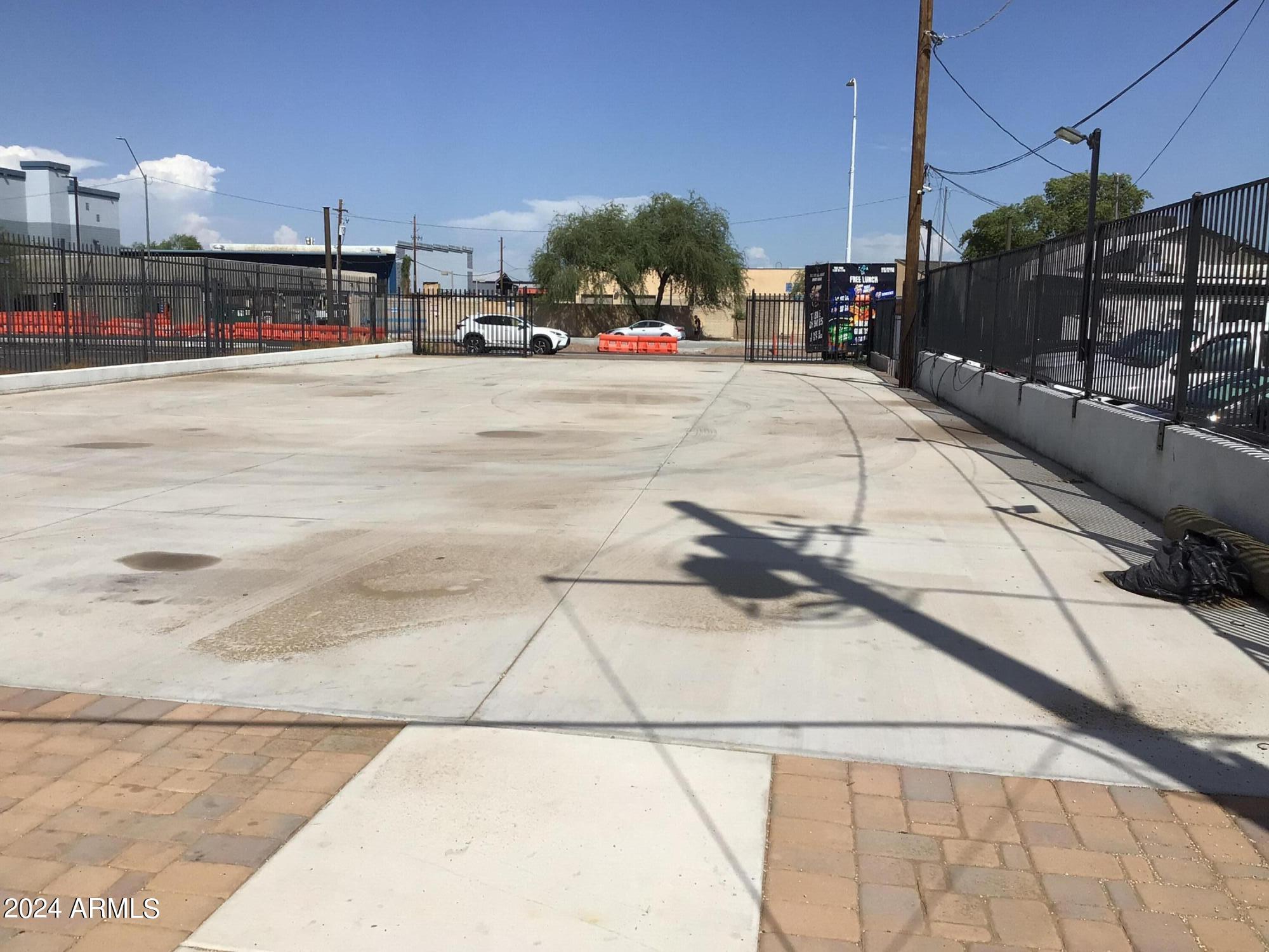 3418 S Central Avenue 0