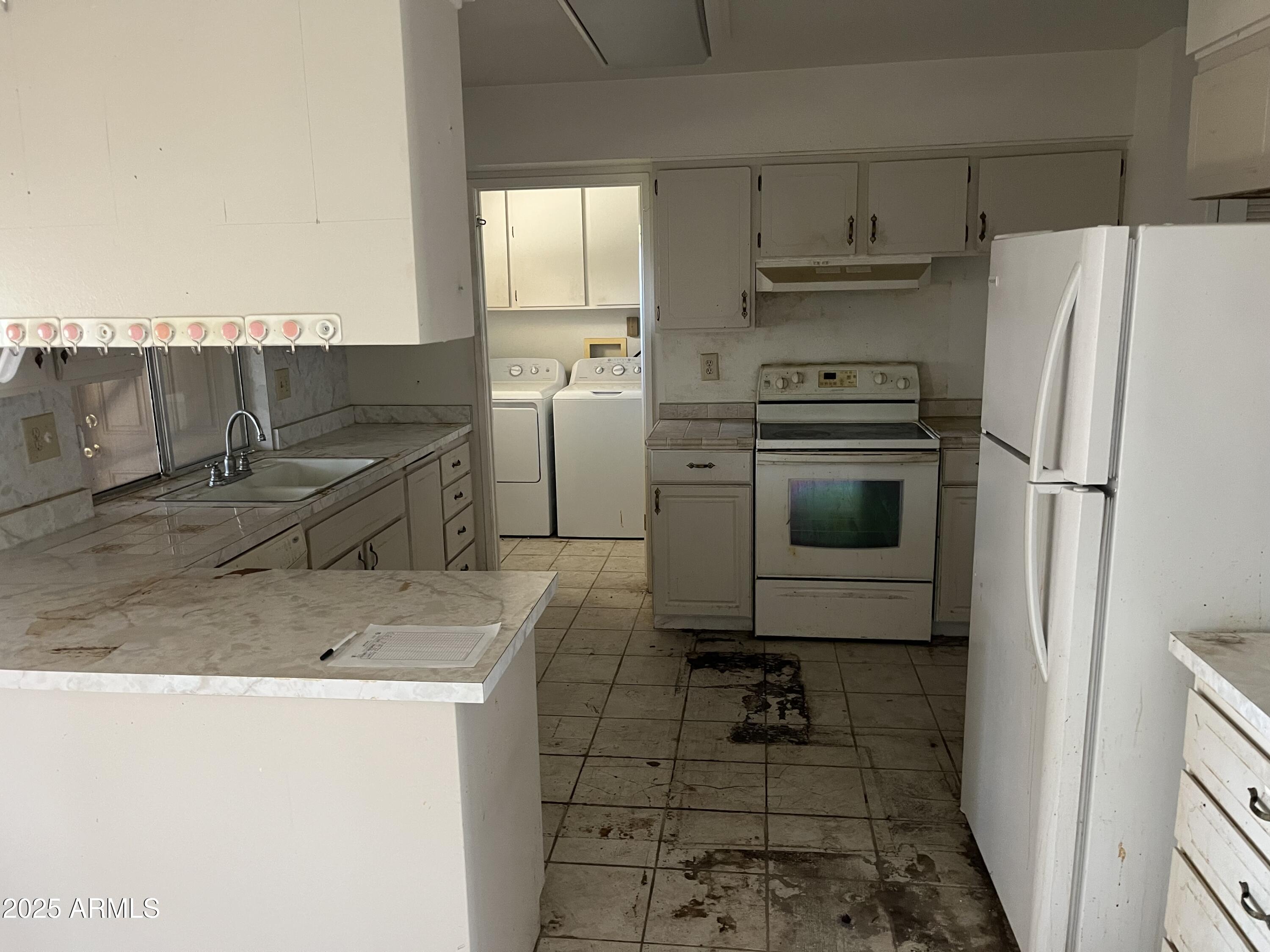 15401 N CAMEO Drive