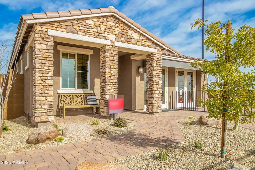 Photo of 8934 W Georgia Avenue, Glendale, AZ 85305 (MLS # 6924046)