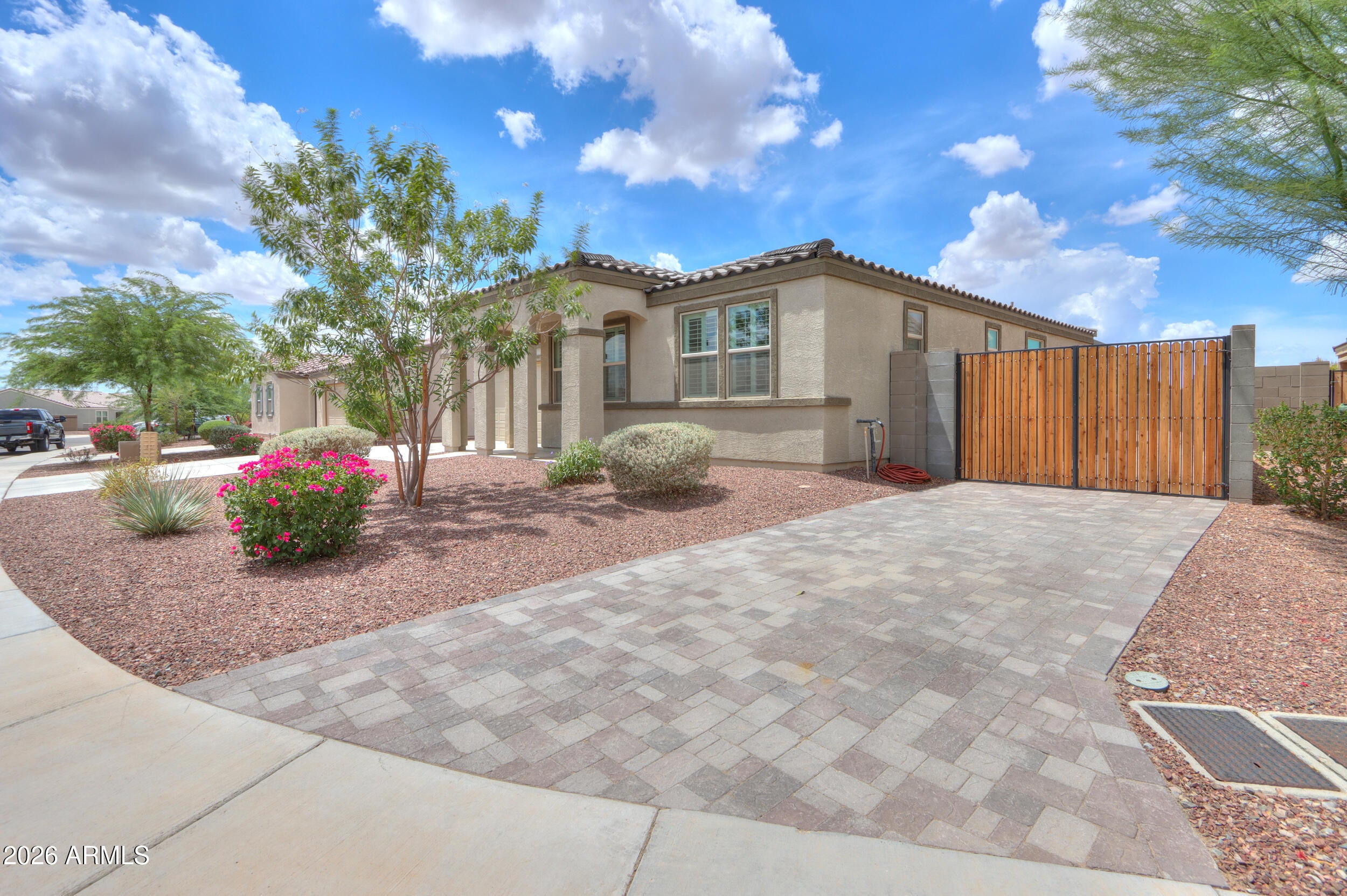 2779 N MULBERRY Place