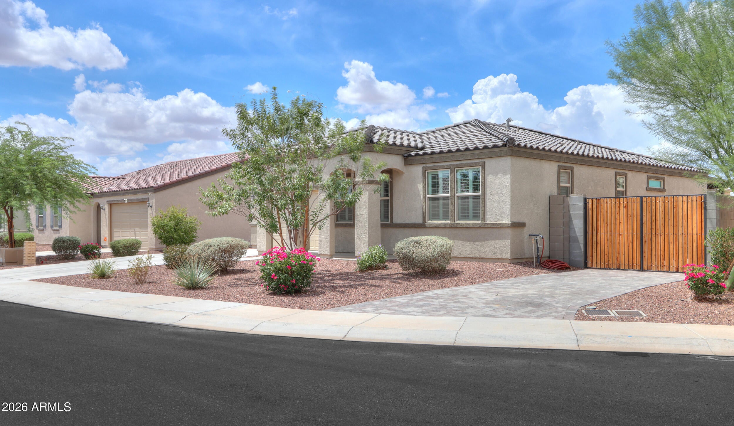 2779 N MULBERRY Place