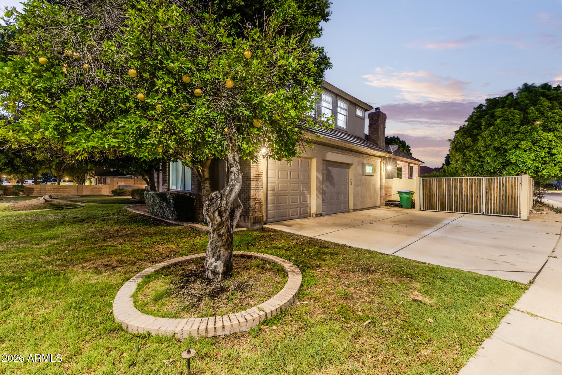 2266 E MALLORY Circle