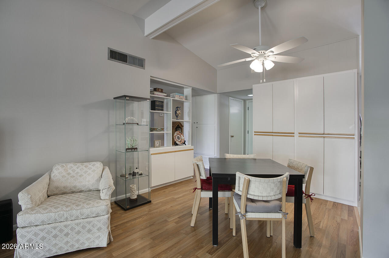 10822 N FAIRWAY Court W 218