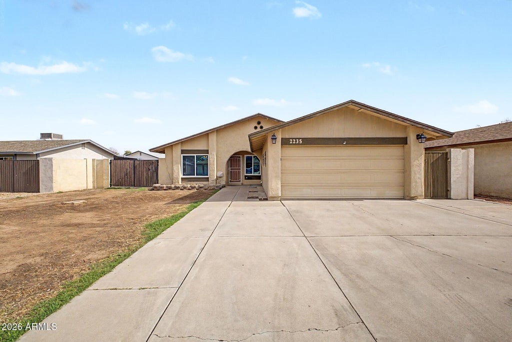 Photo of 2235 W El Moro Avenue, Mesa, AZ 85202 (MLS # 7056103)