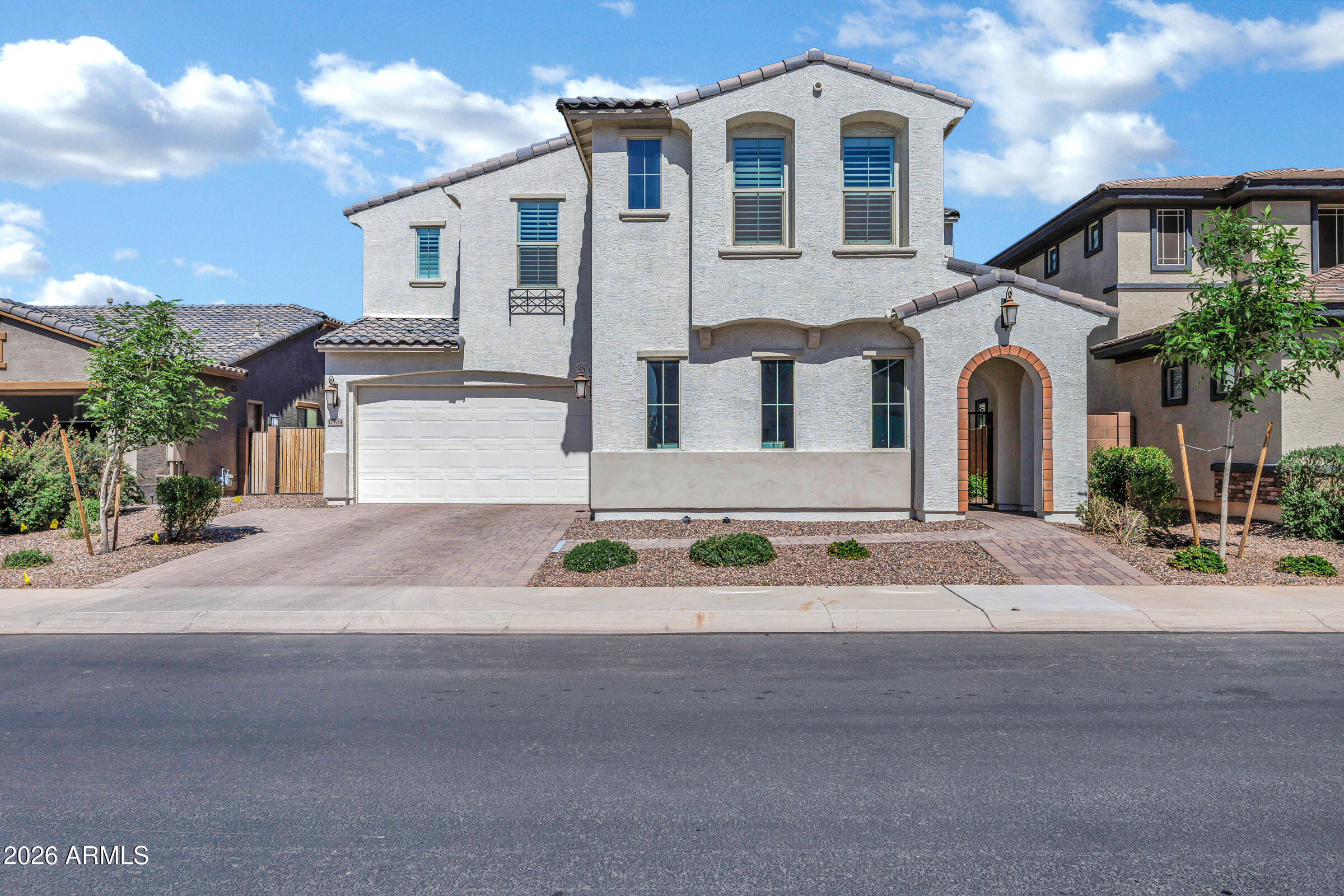 10834 E THUNDERBOLT Avenue