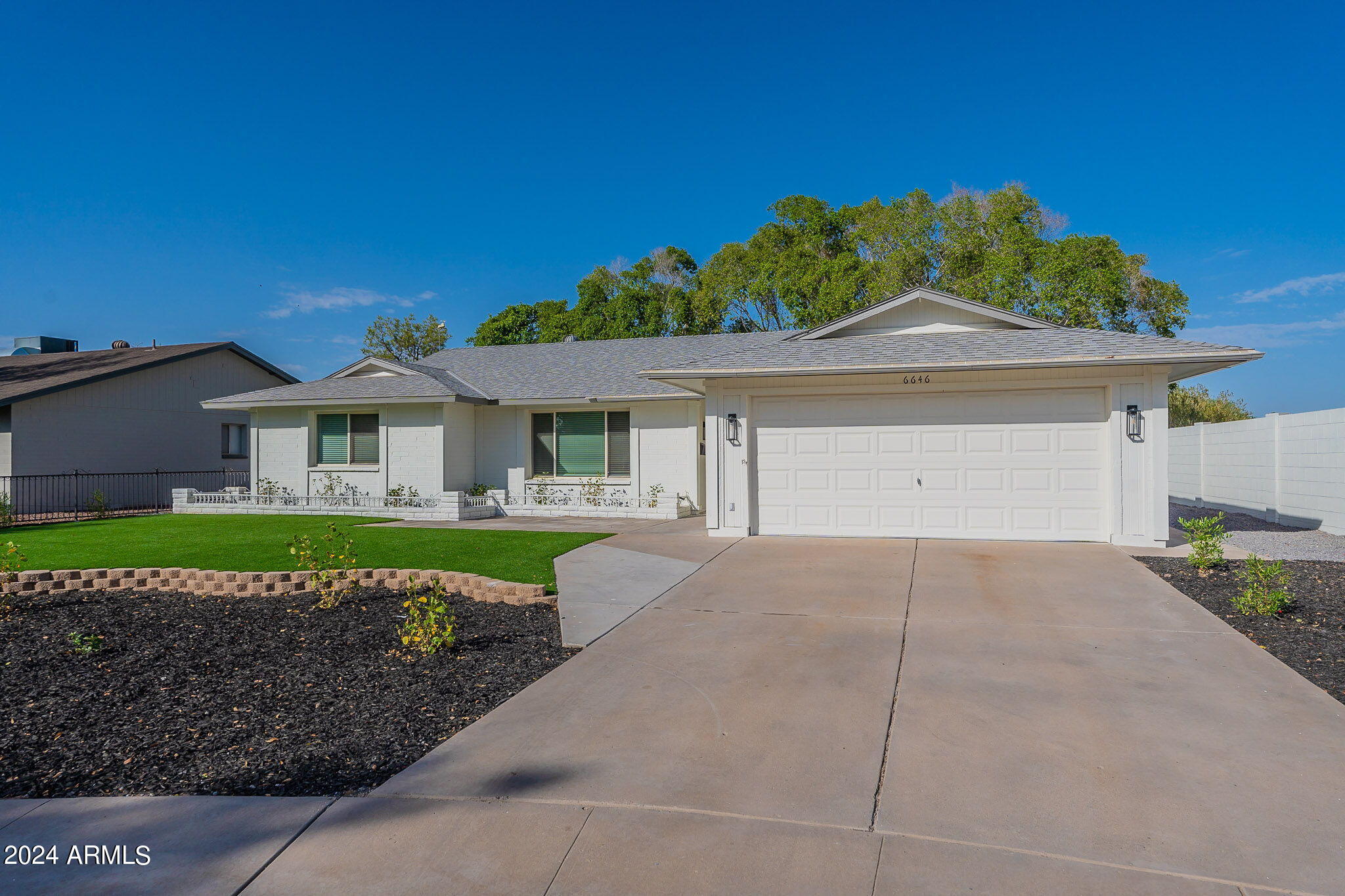 6646 S LA ROSA Drive
