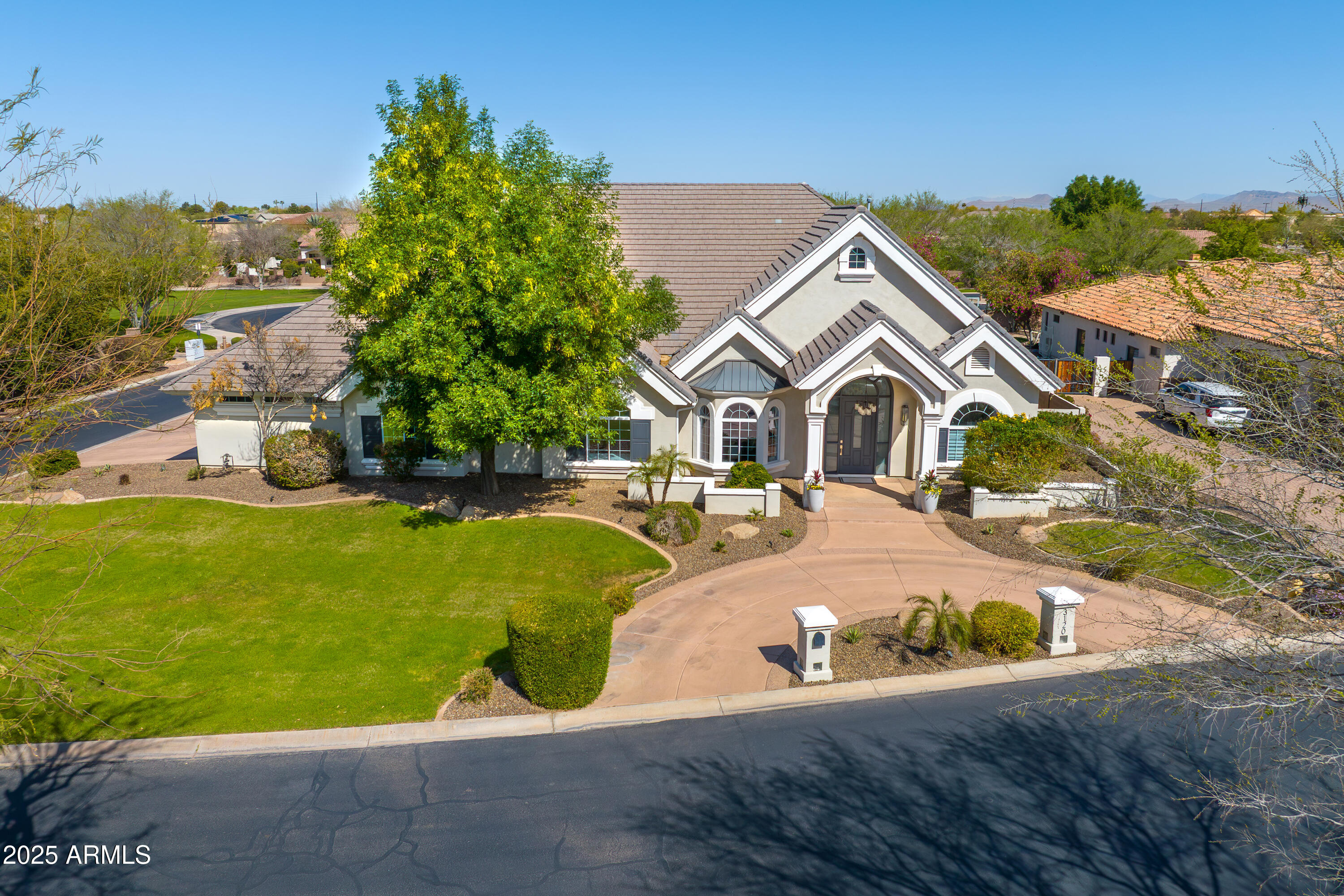 3120 E WATERMAN Court