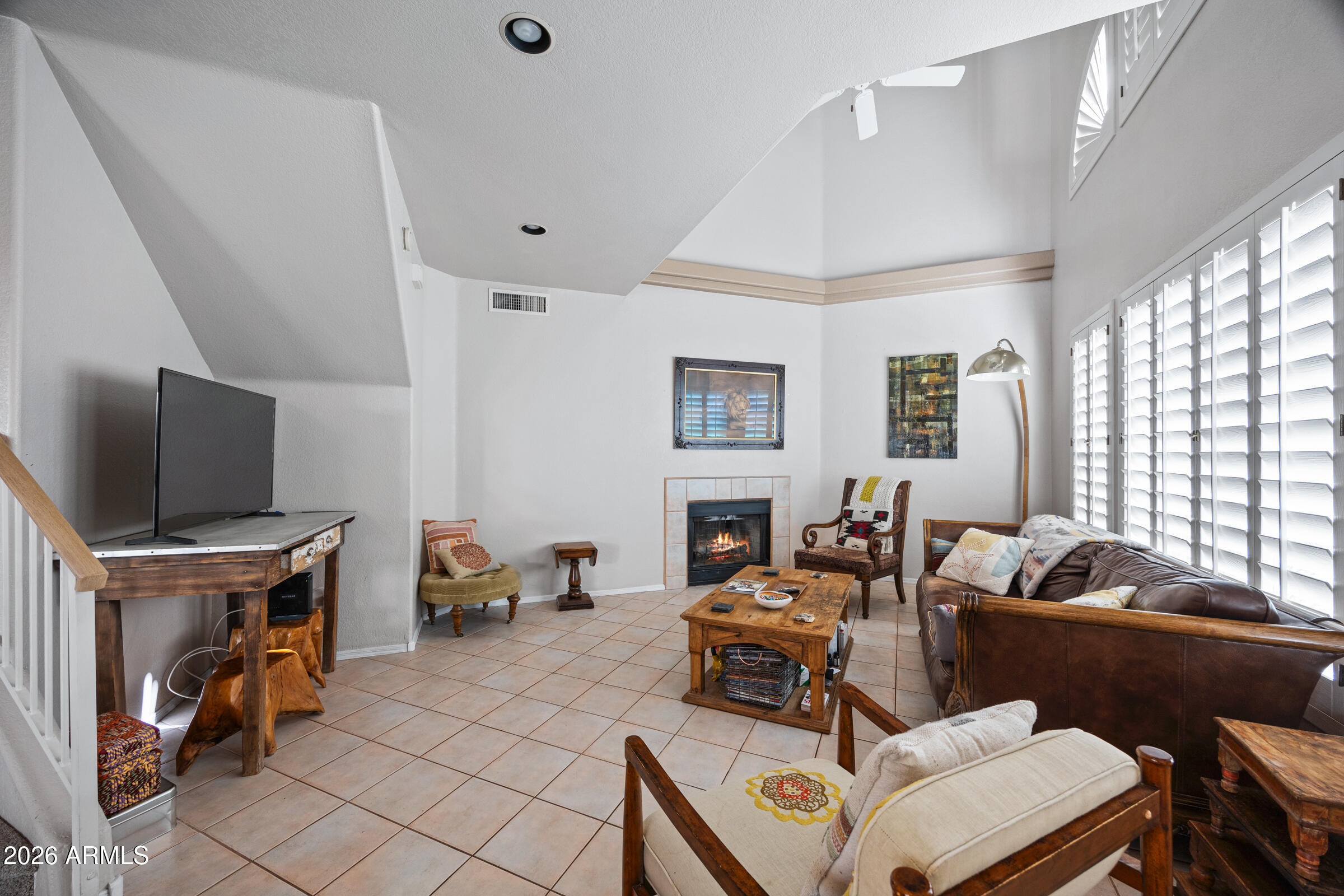 5032 E SIESTA Drive 3