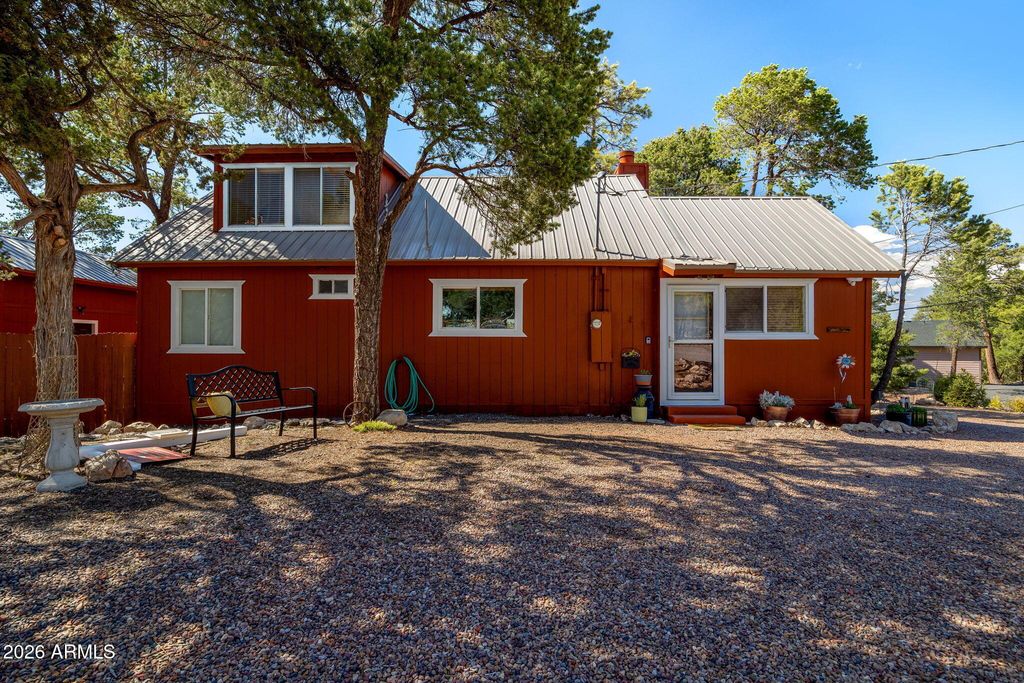 Photo of 3370 Turkey Run, Overgaard, AZ 85933 (MLS # 7032245)