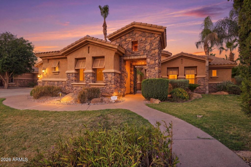 Photo of 4552 E Cavalry Drive, Gilbert, AZ 85297 (MLS # 7014979)