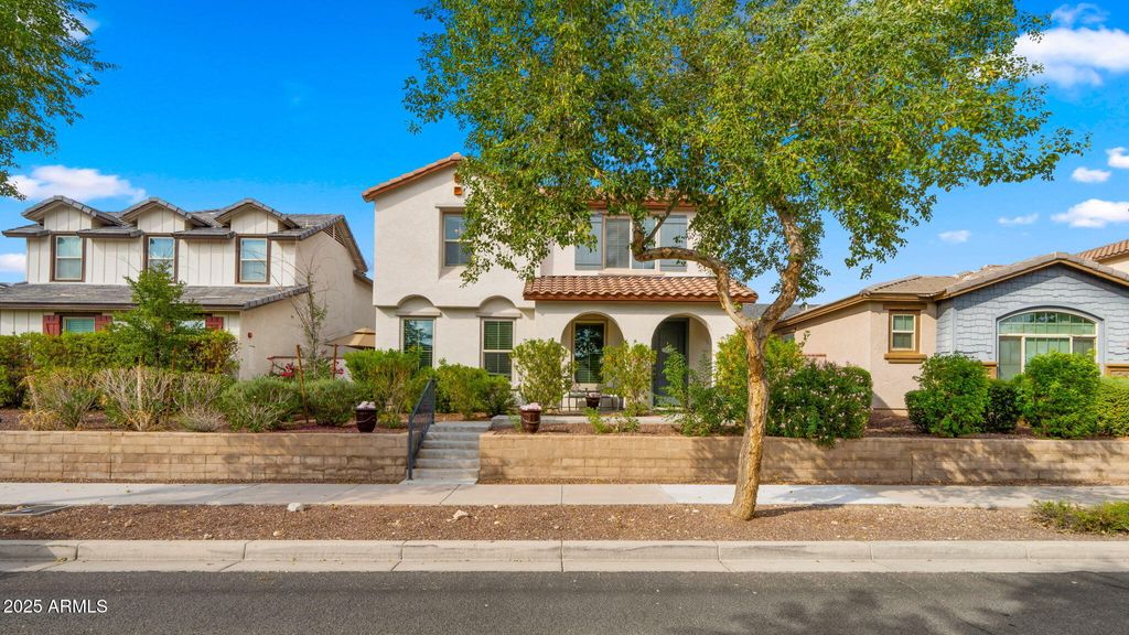 Photo of 20728 W Legend Trail, Buckeye, AZ 85396 (MLS # 6967594)