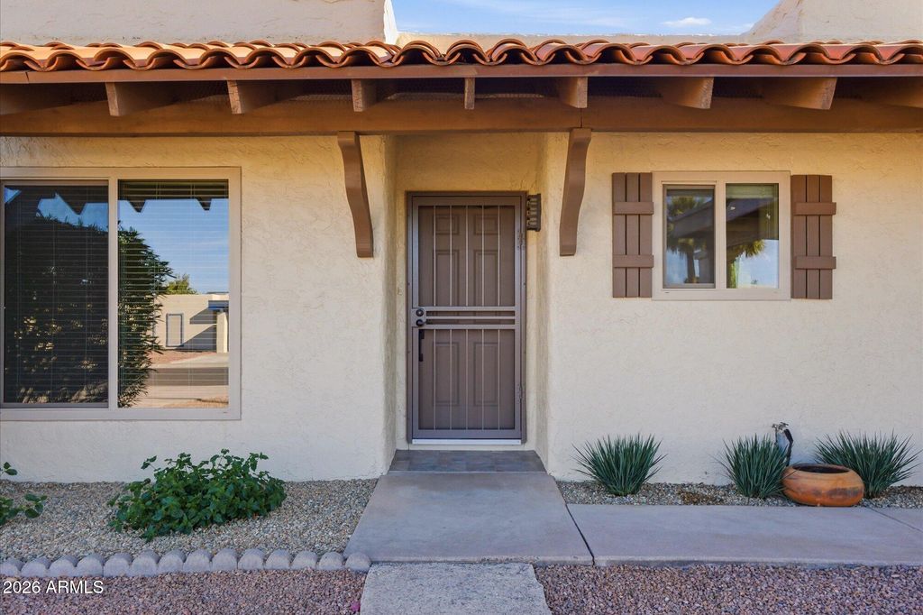 Photo of 3131 W Clinton Street, Phoenix, AZ 85029 (MLS # 7000219)