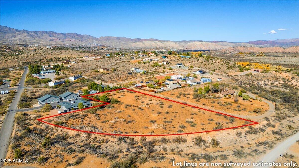 561 El Rancho Drive -