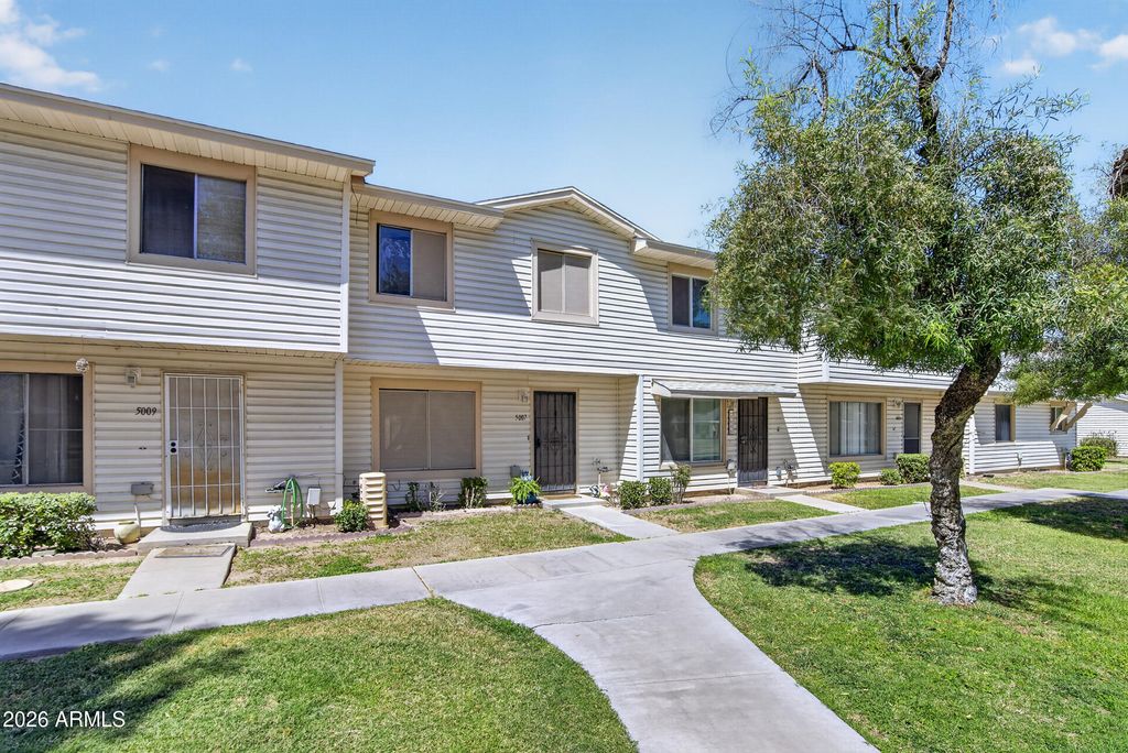 Photo of 5007 S Terrace Road, Tempe, AZ 85282 (MLS # 7022724)