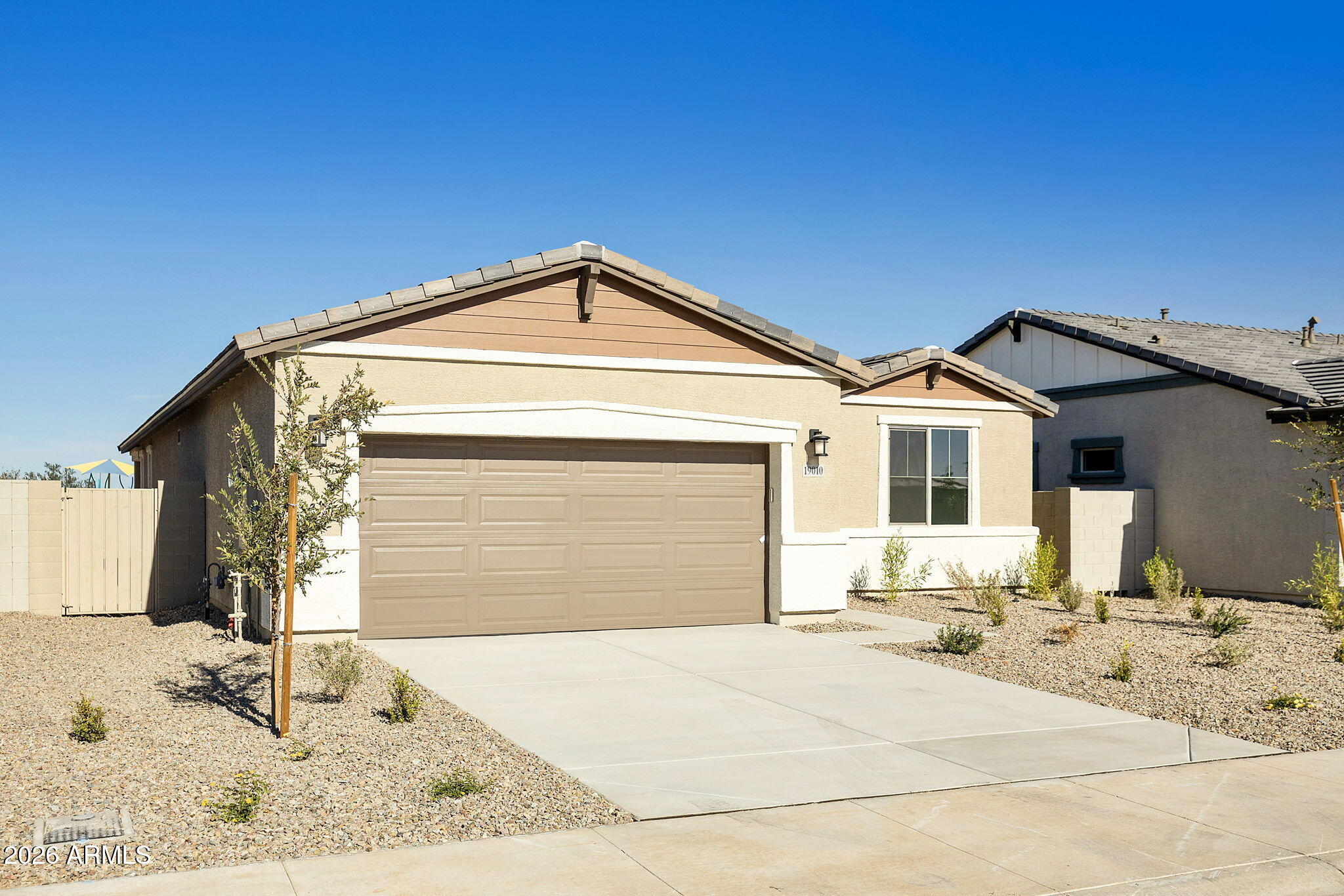 19010 W ROSE Lane