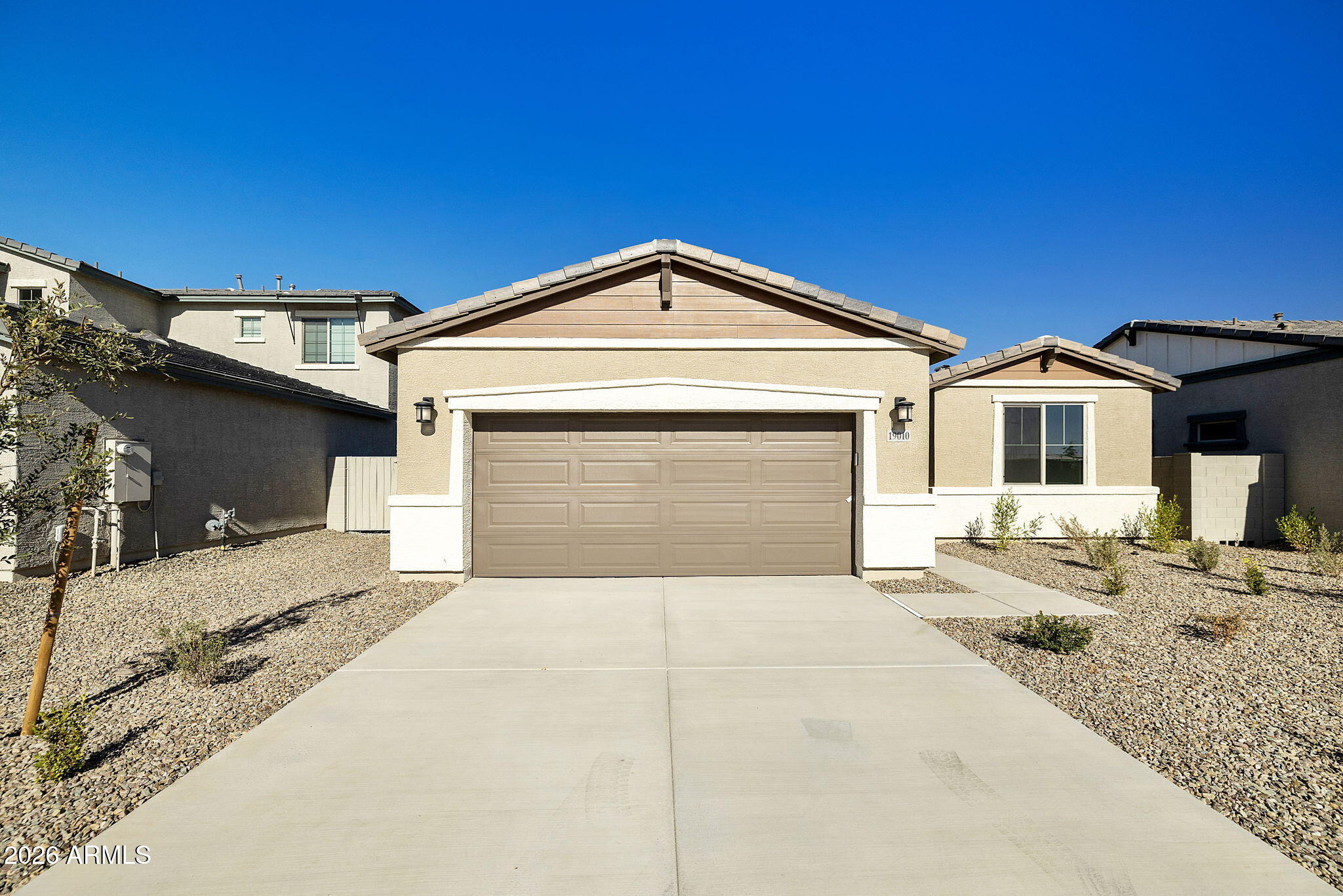 19010 W ROSE Lane