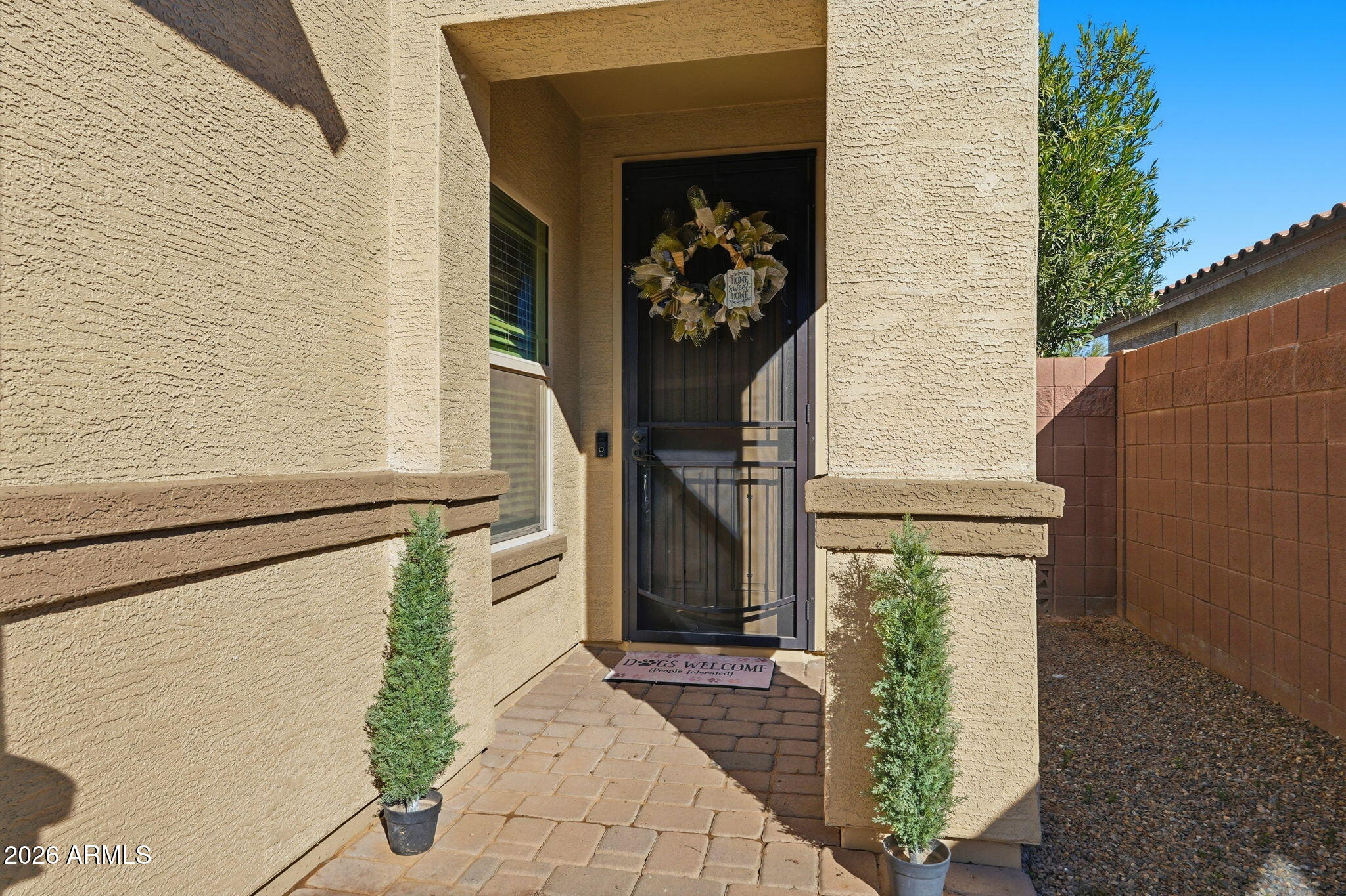 460 W HONEY LOCUST Avenue