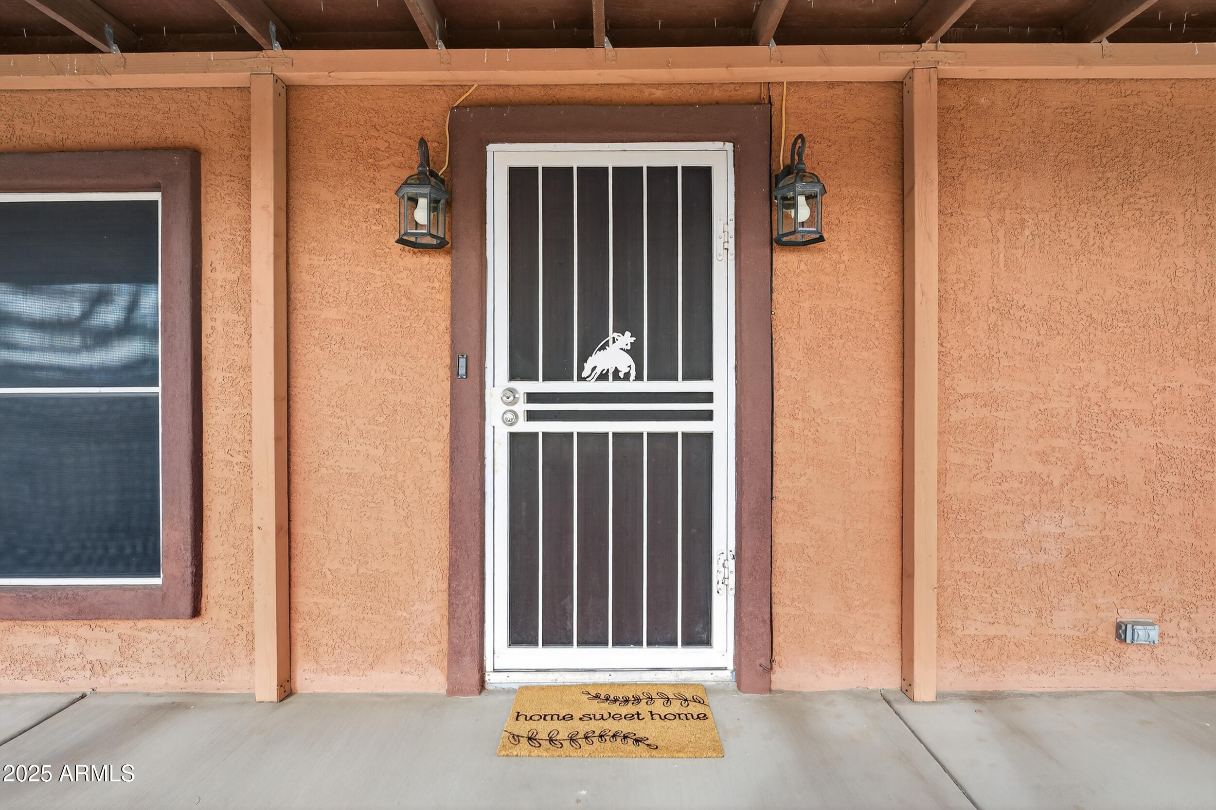 19624 W PINNACLE PEAK Road