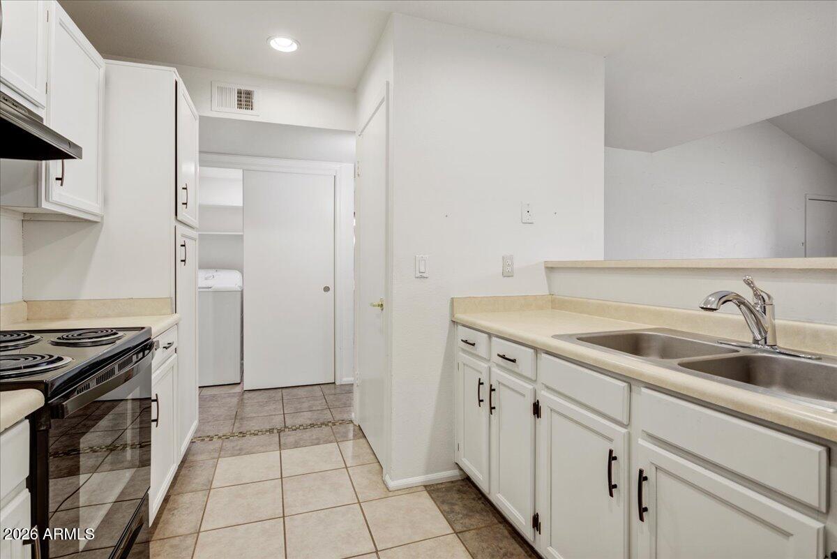 533 W GUADALUPE Road 2022