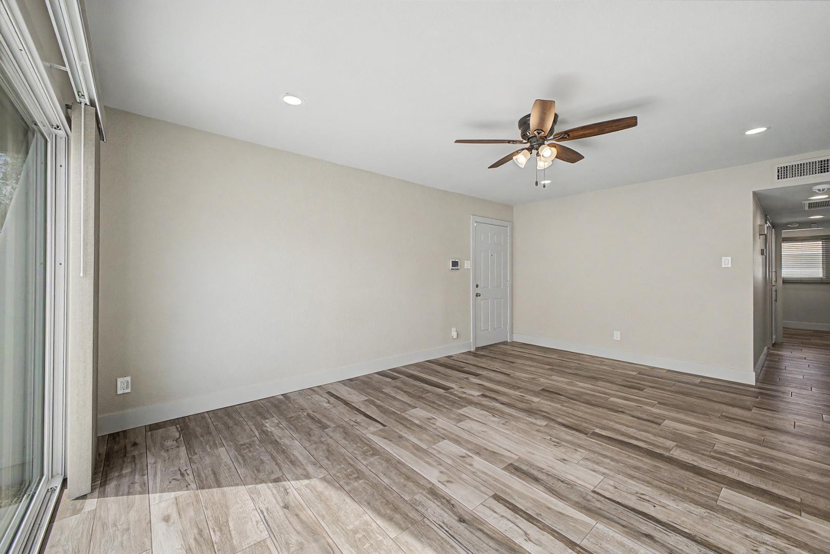 710 E Bell De Mar Drive