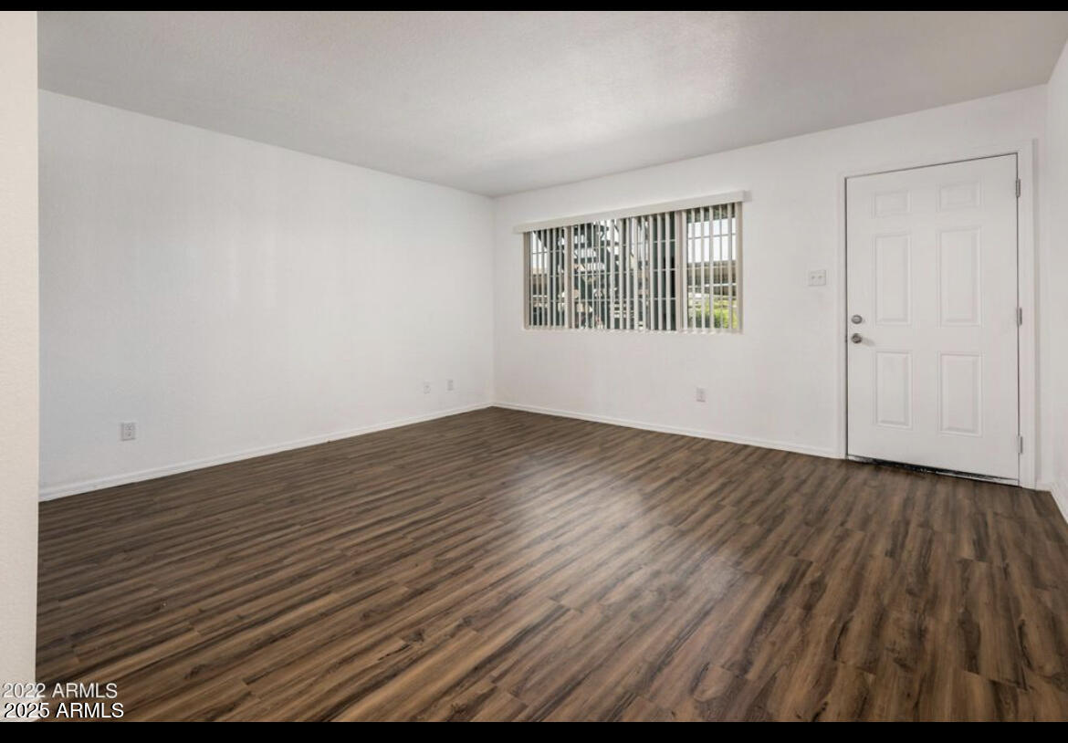 3810 N MARYVALE Parkway 1058