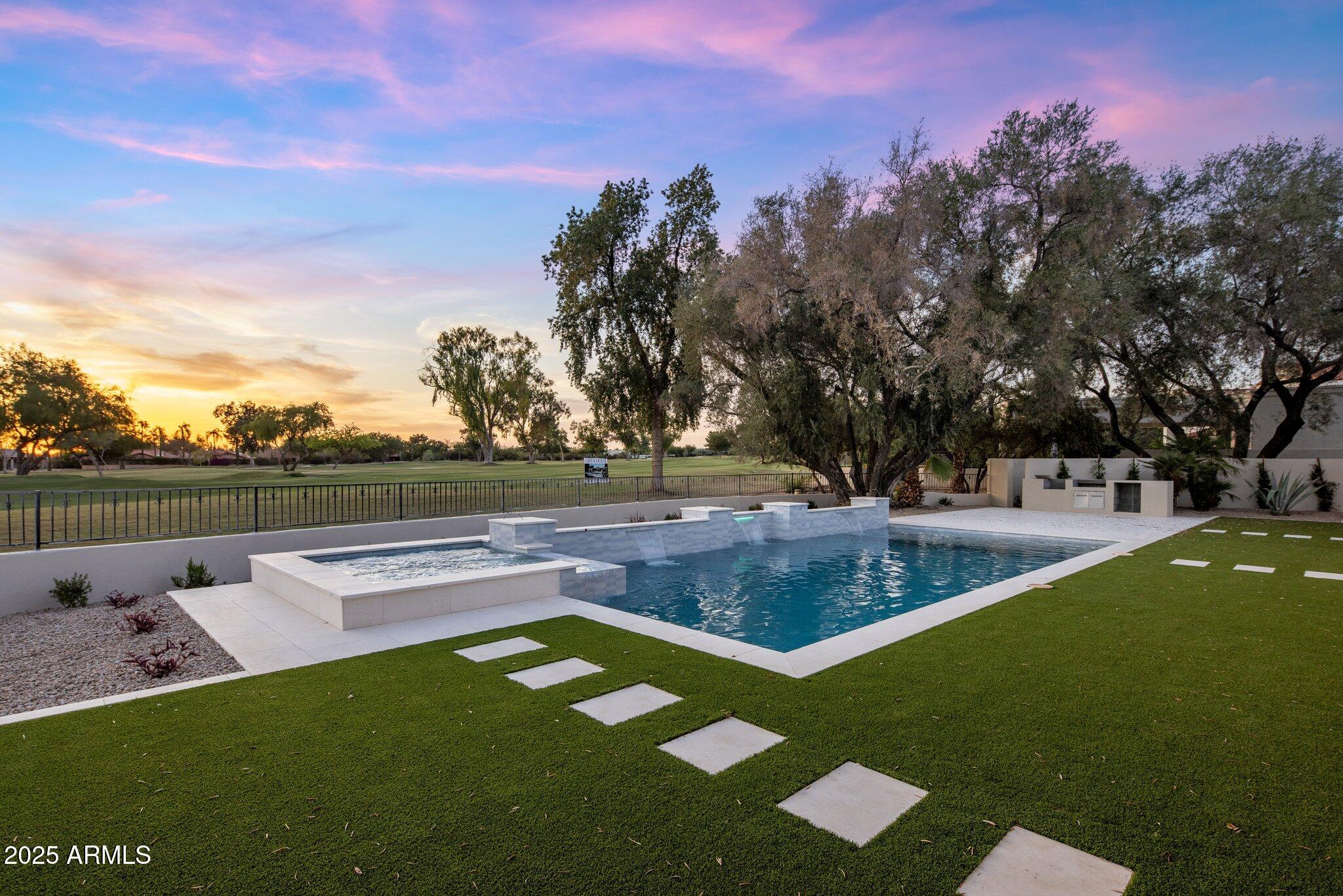 23002 N Country Club Trail