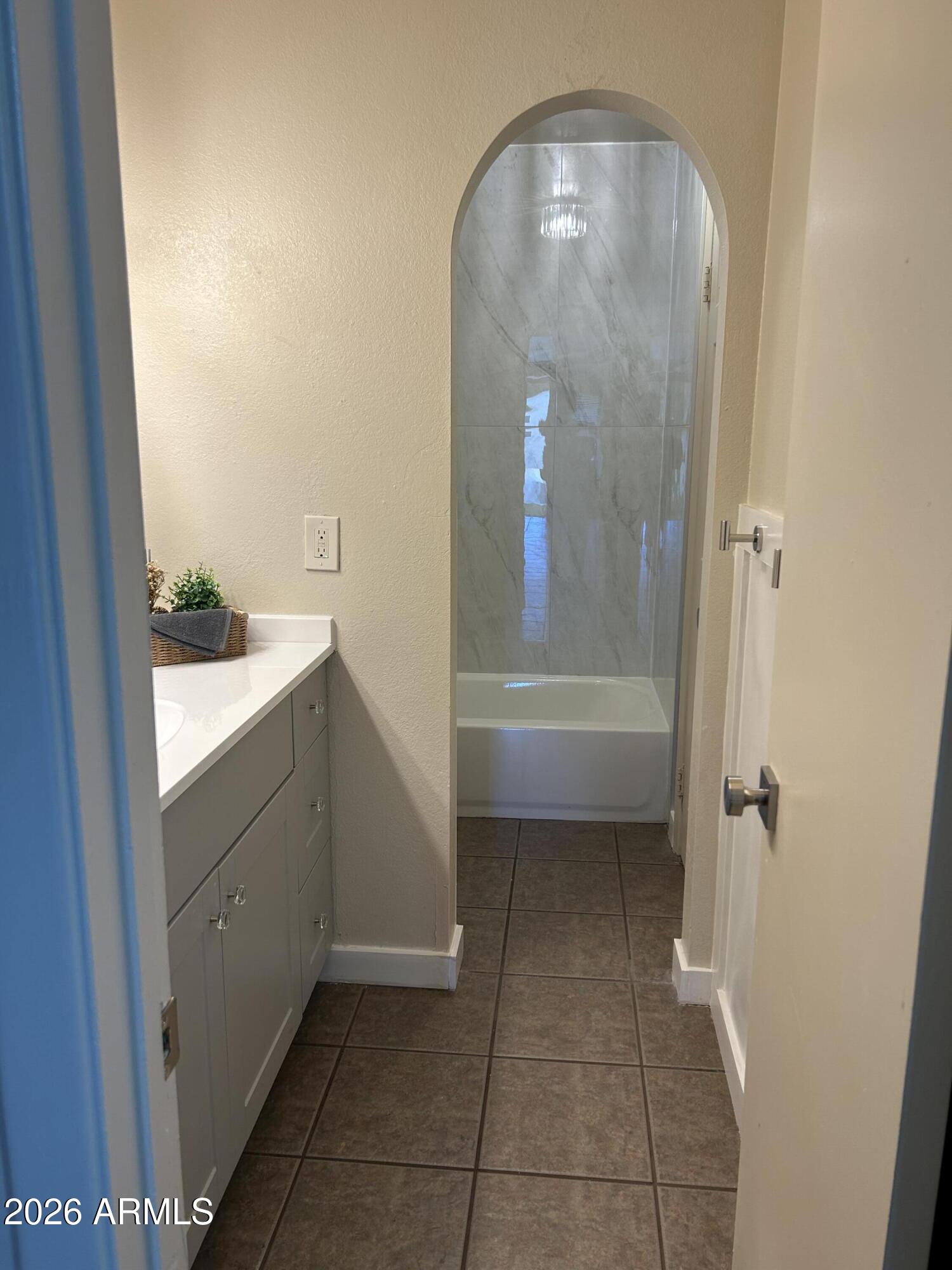HALLCRAFT VILLAS WEST 8 - Residential