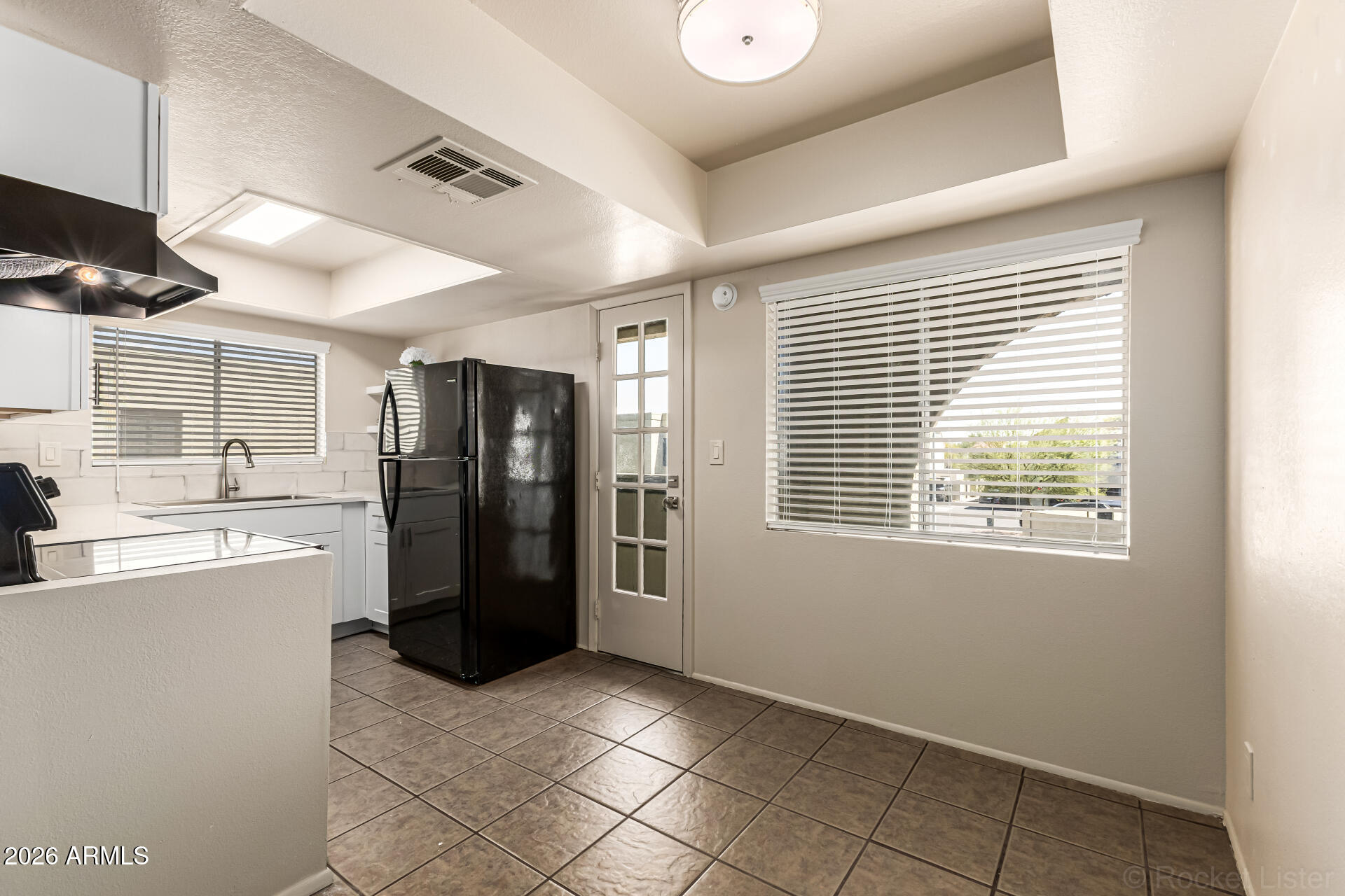 HALLCRAFT VILLAS WEST 8 - Residential