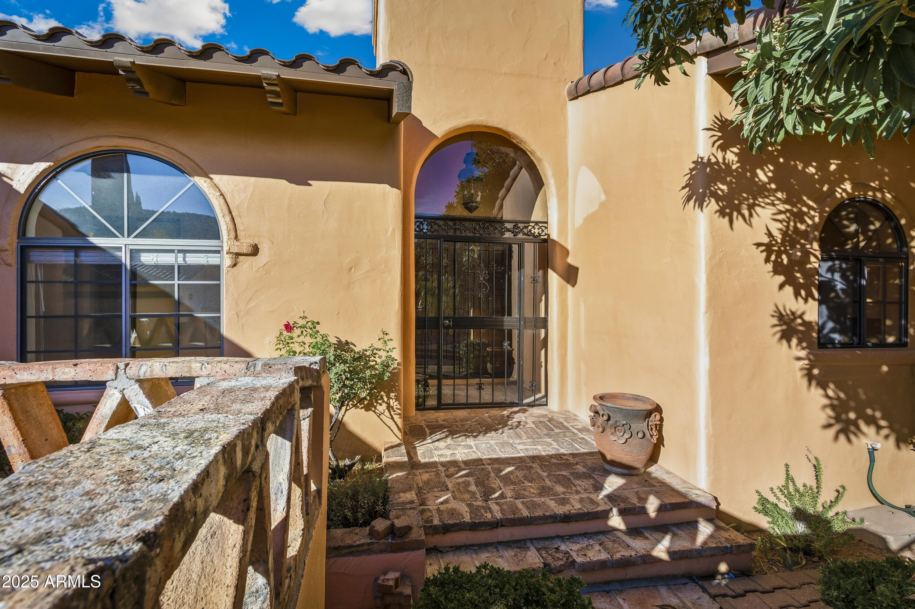 44 RIM TRAIL Circle 54